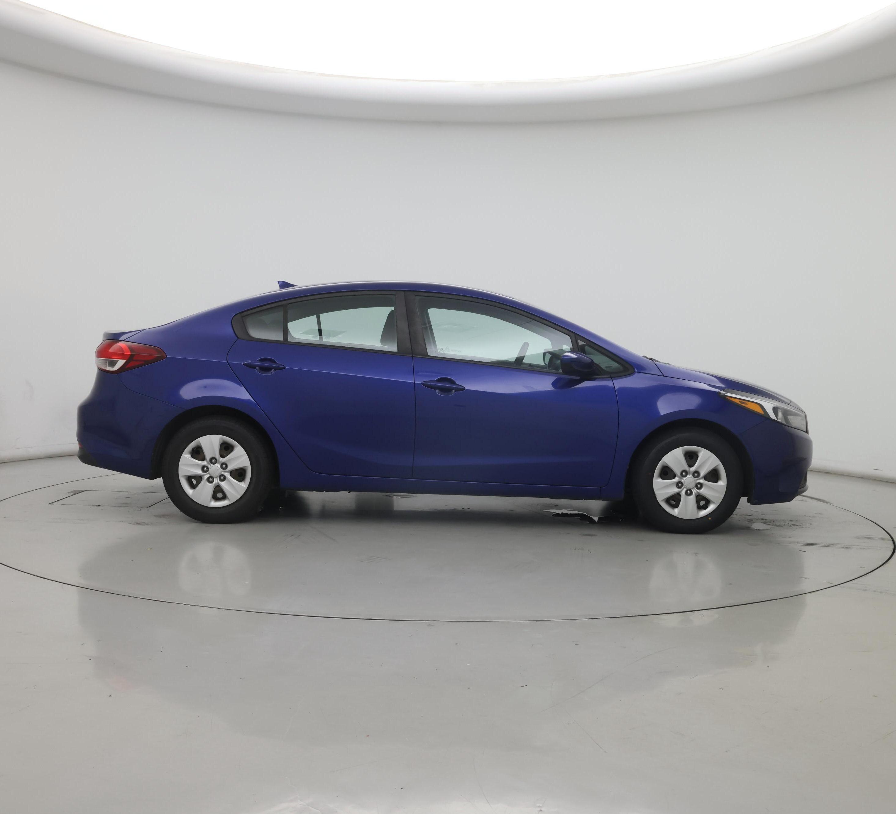 Thumbnail: 2017 Kia Forte - 7