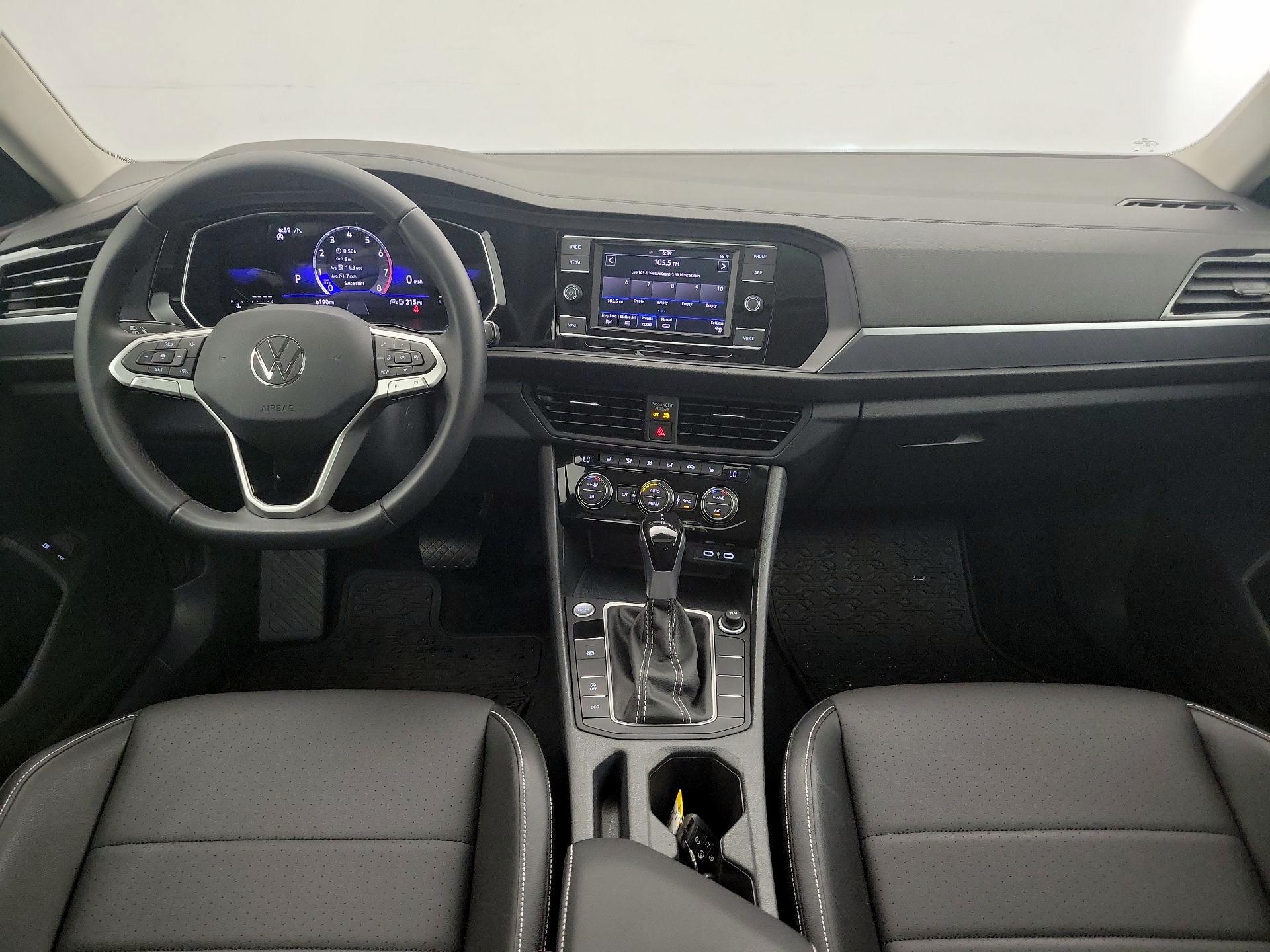 Thumbnail: 2023 Volkswagen Jetta - 9
