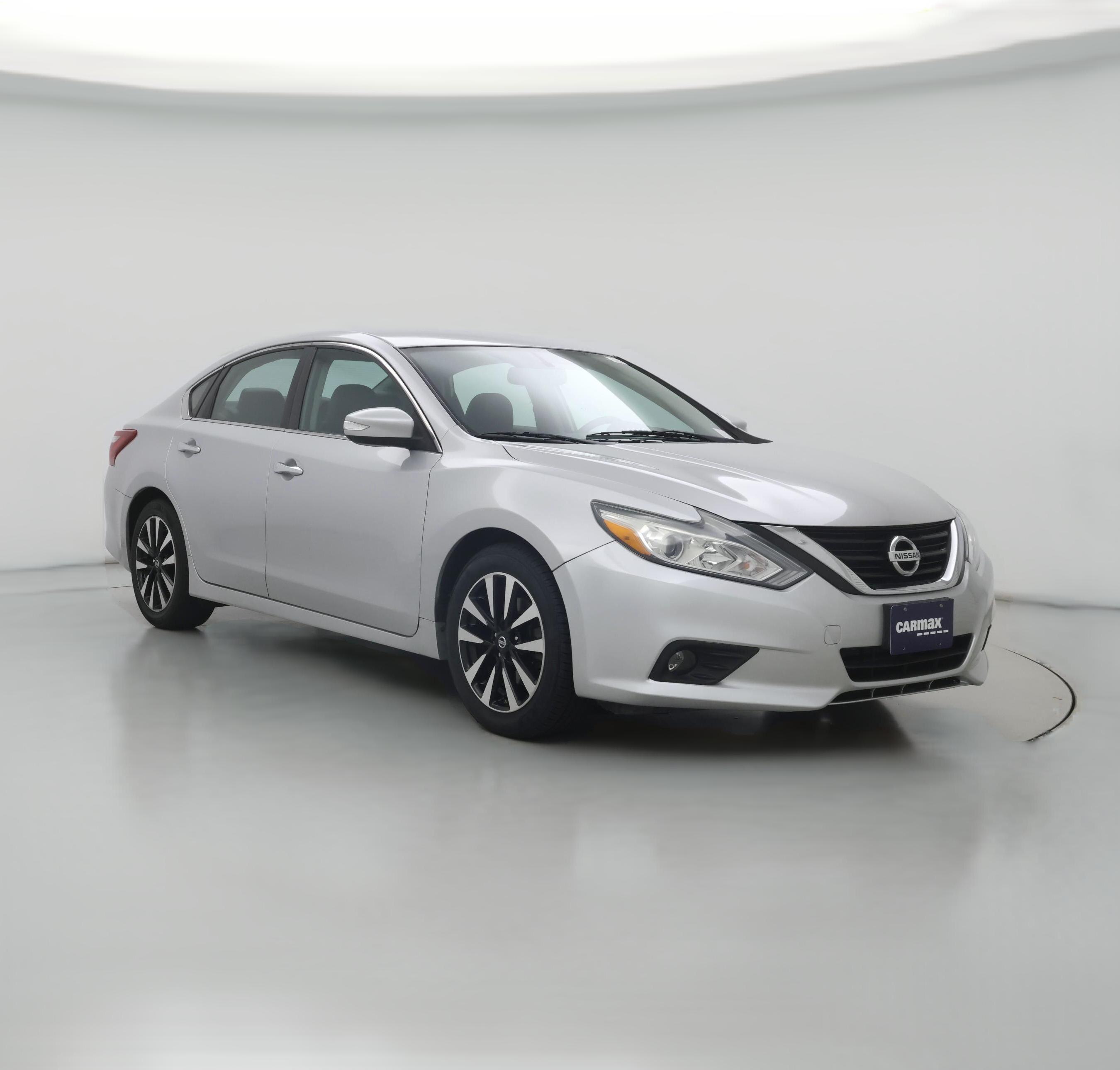 Thumbnail: 2018 Nissan Altima - 1