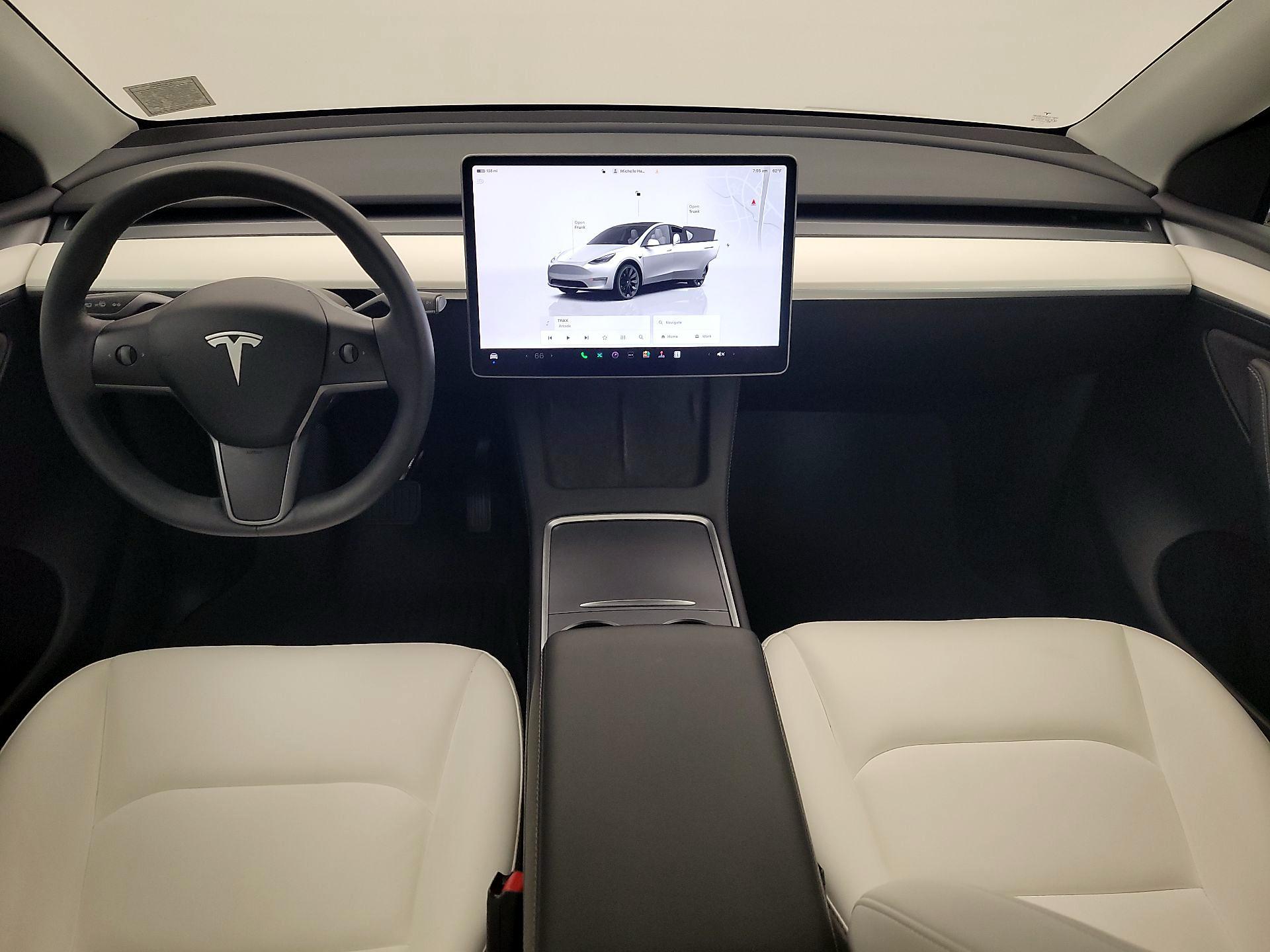 Thumbnail: 2023 Tesla Model Y - 9