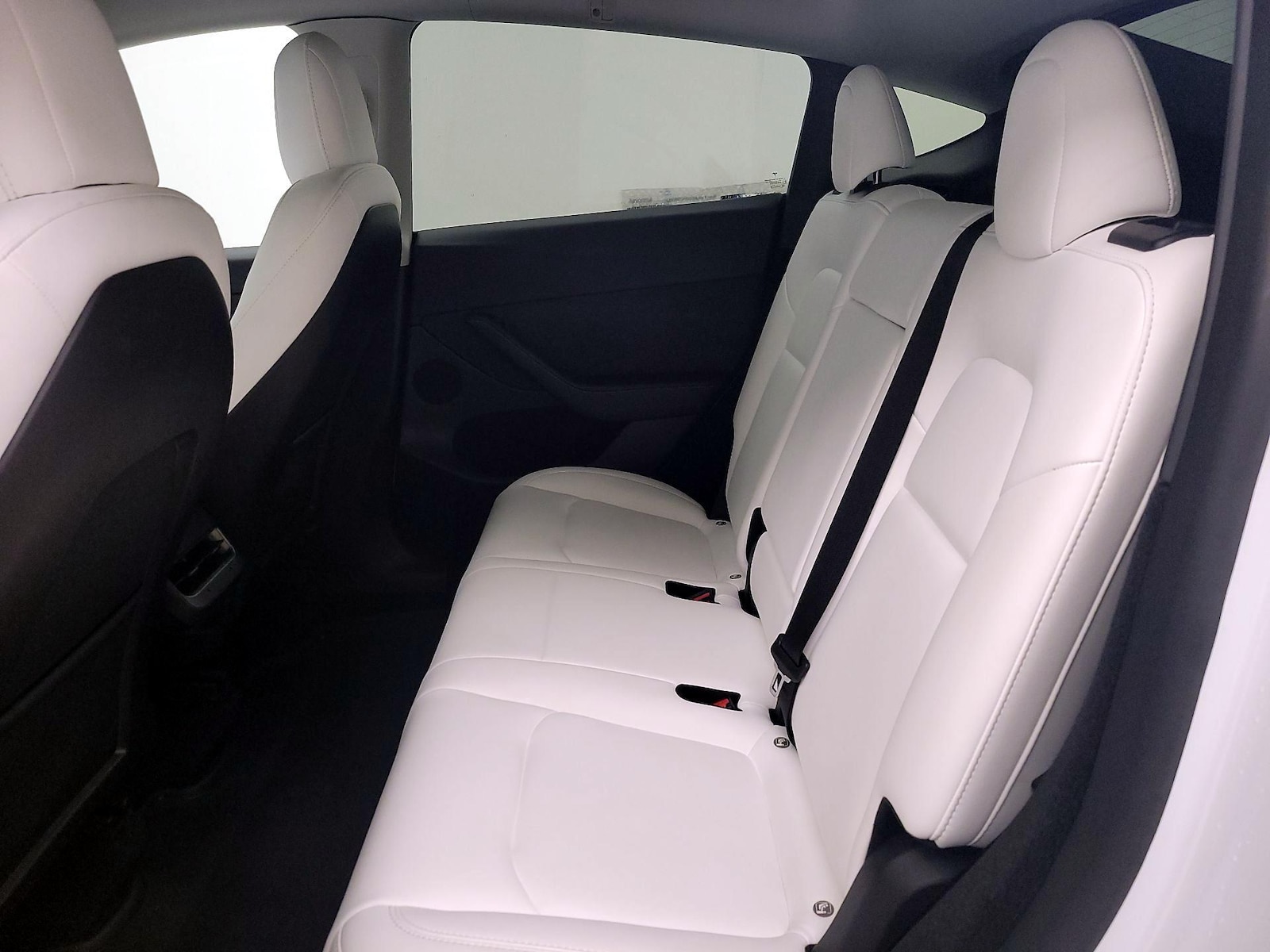 2023 Tesla Model Y Long Range - Photo 19