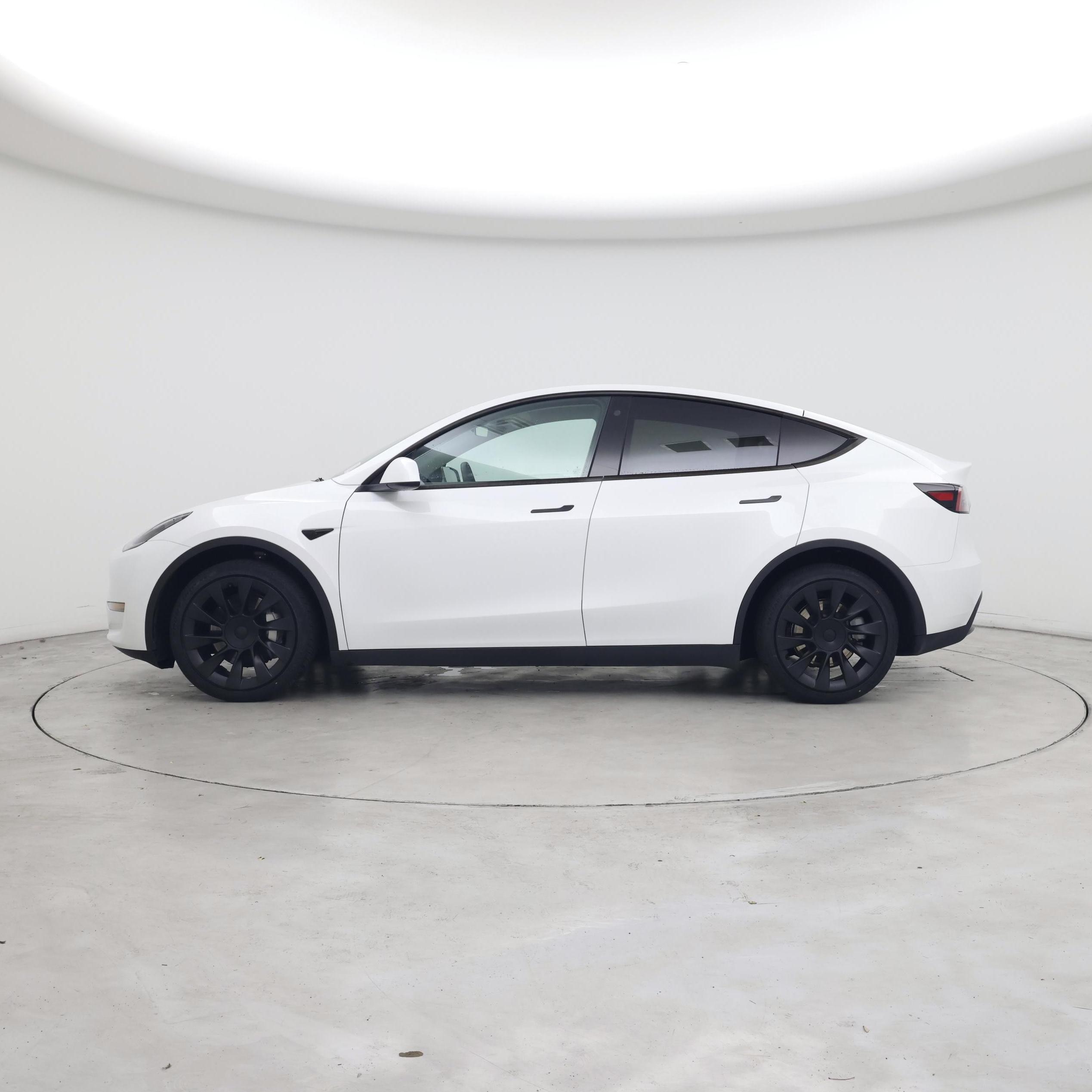 Thumbnail: 2023 Tesla Model Y - 3