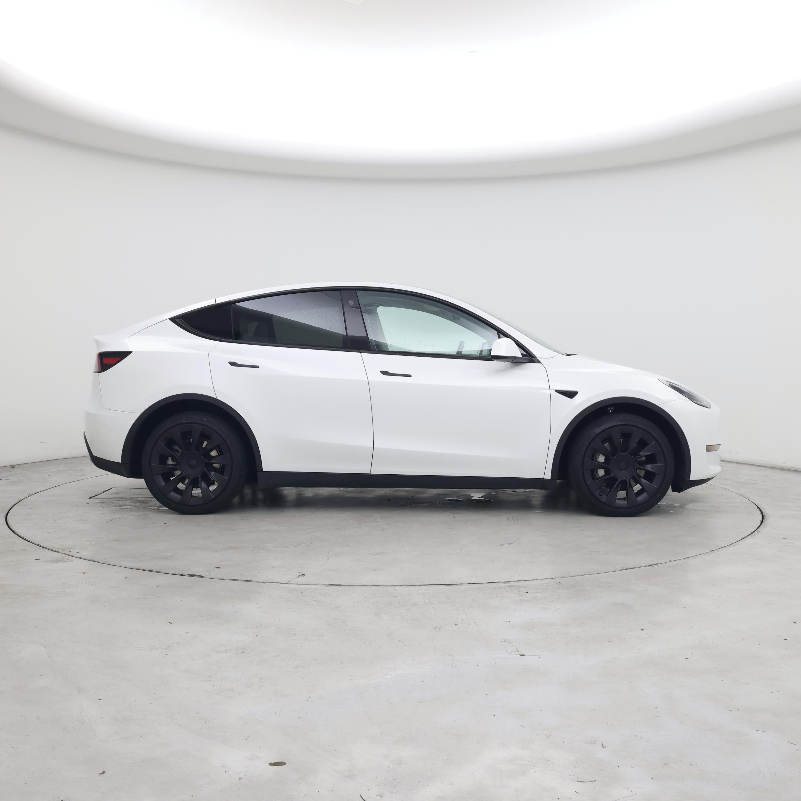 Thumbnail: 2023 Tesla Model Y - 7