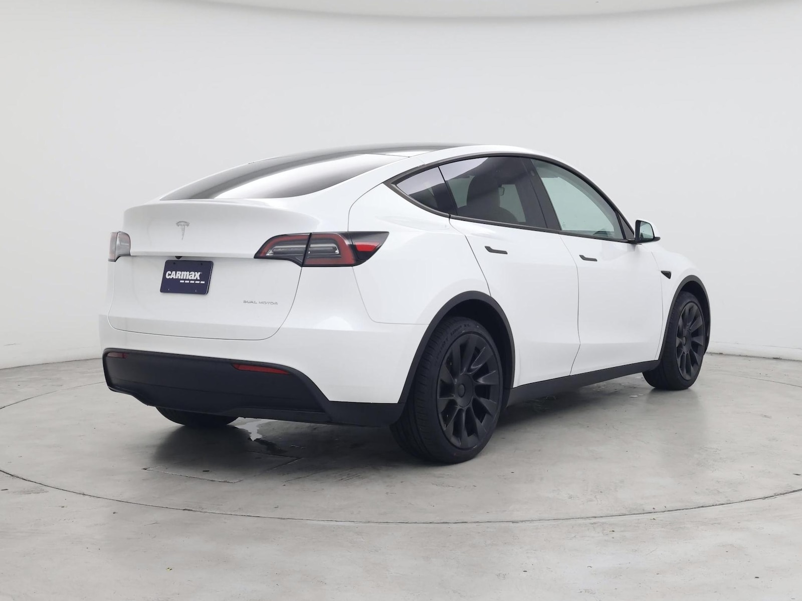 2023 Tesla Model Y Long Range - Photo 9