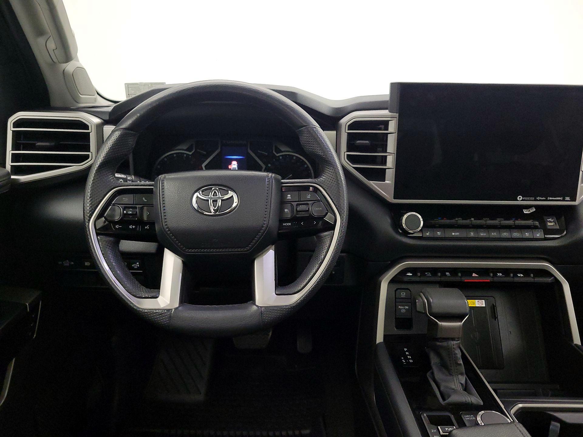 Thumbnail: 2022 Toyota Tundra - 10
