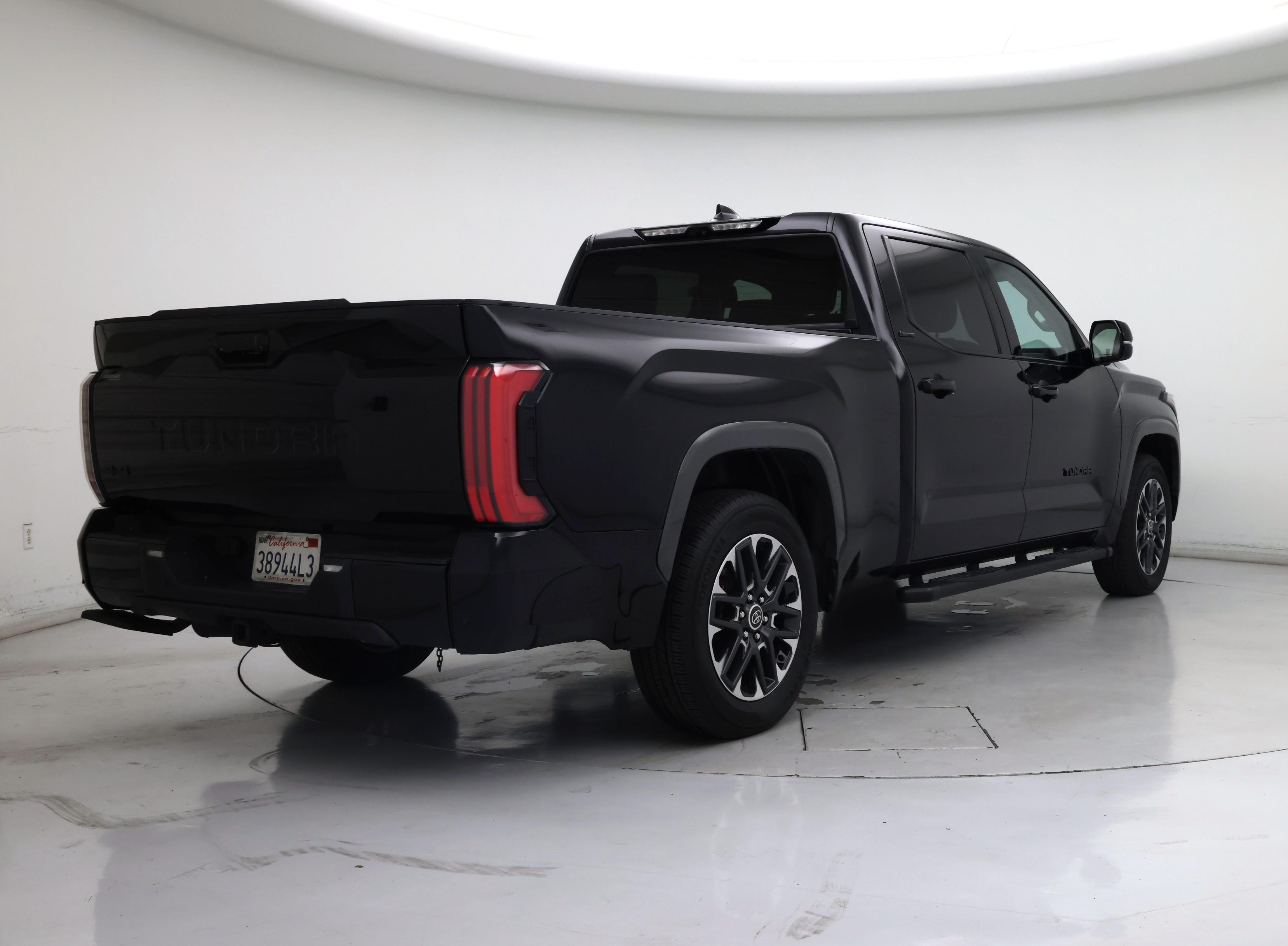 Thumbnail: 2022 Toyota Tundra - 8