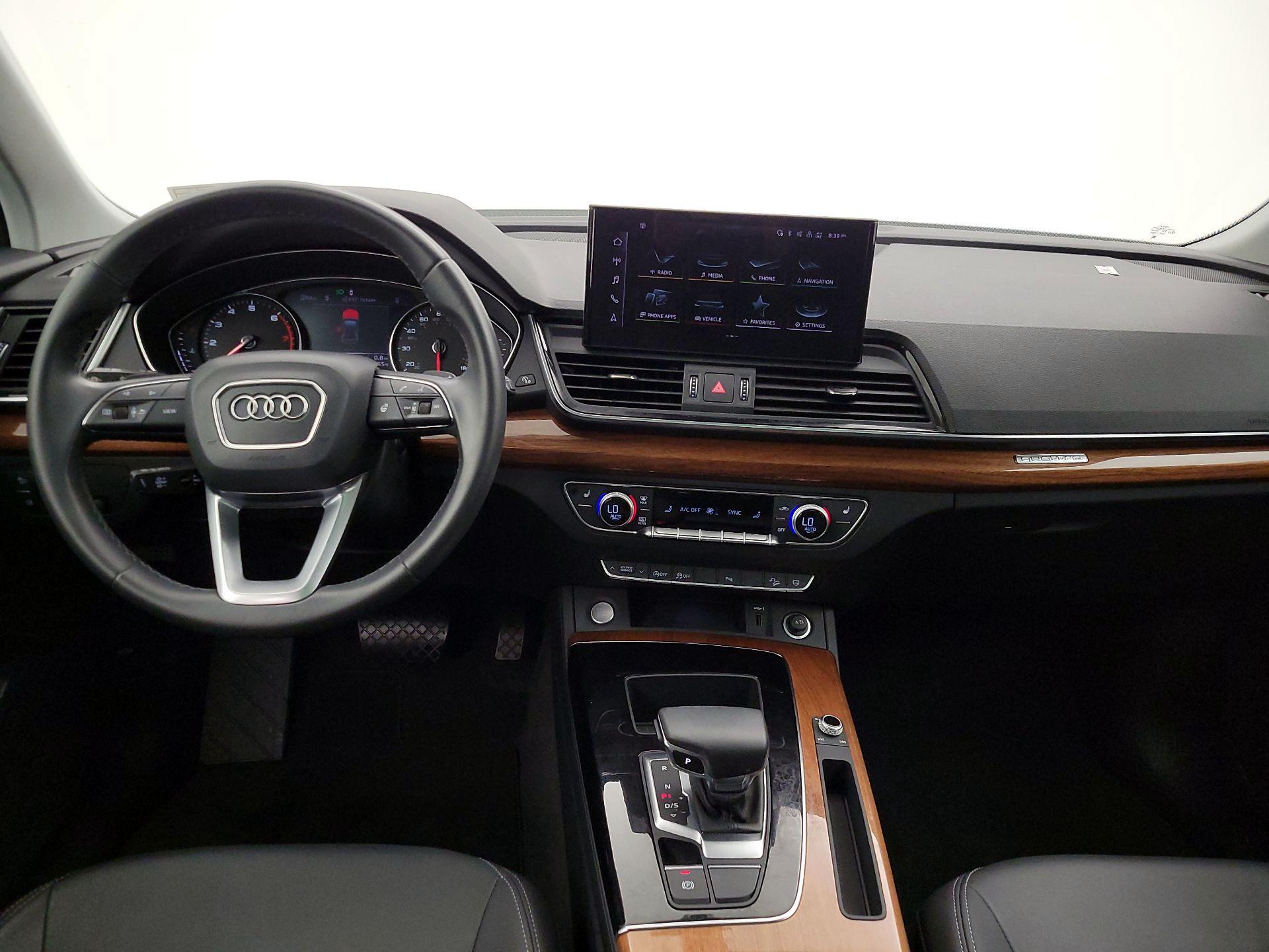 Thumbnail: 2023 Audi Q5 - 9