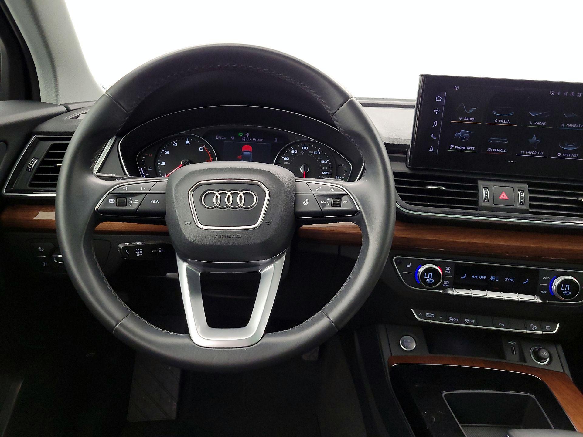 Thumbnail: 2023 Audi Q5 - 10