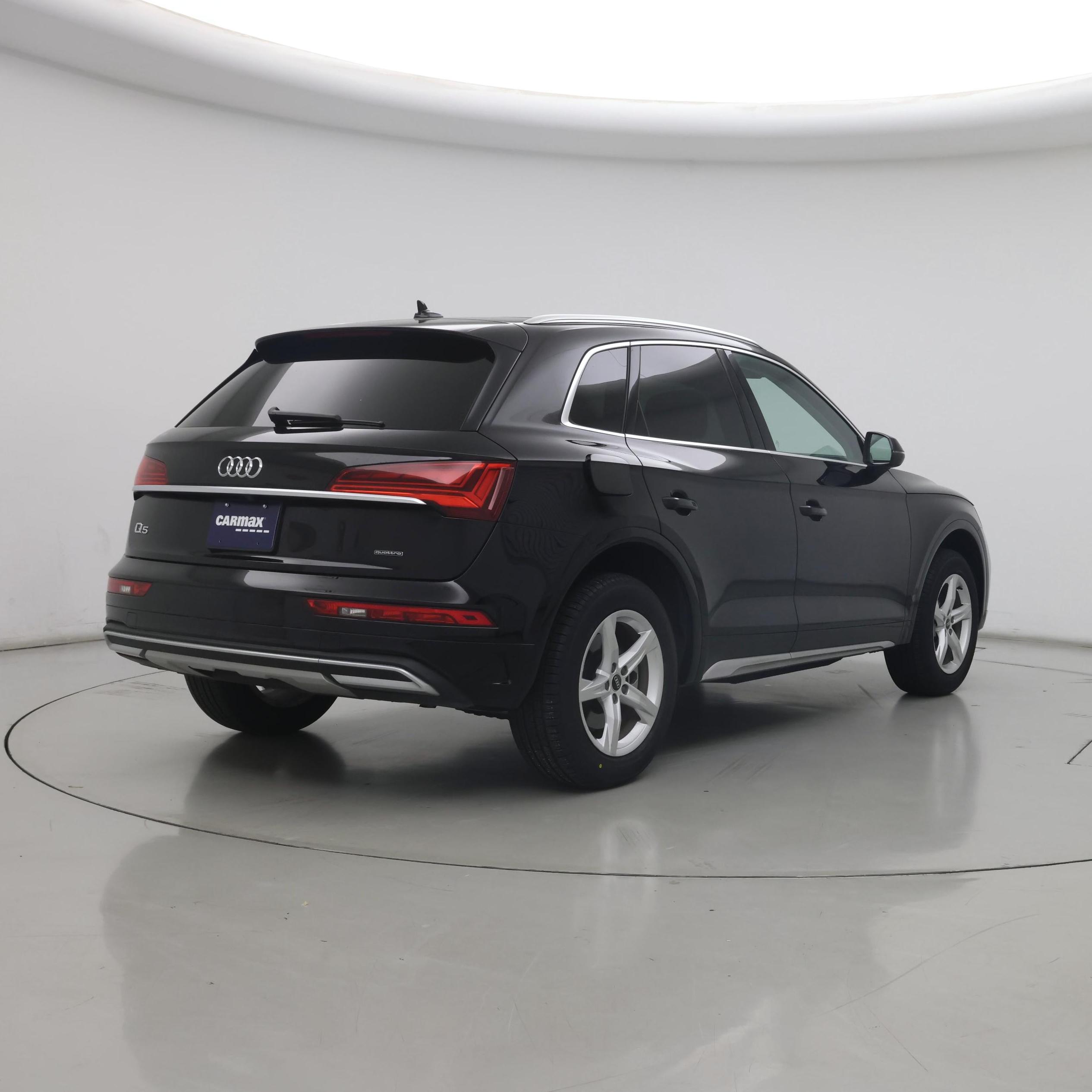 Thumbnail: 2023 Audi Q5 - 8