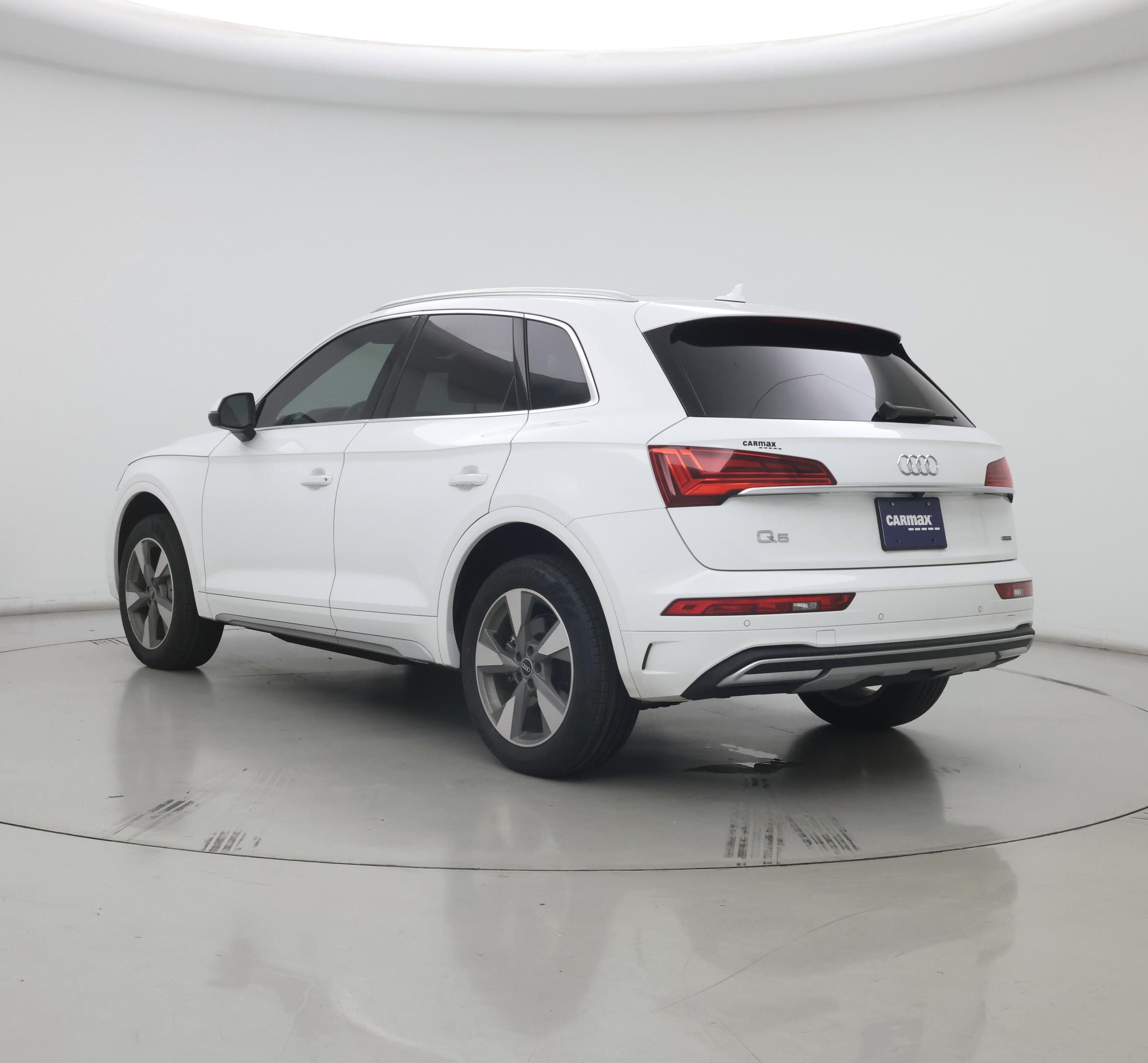 Thumbnail: 2023 Audi Q5 - 2