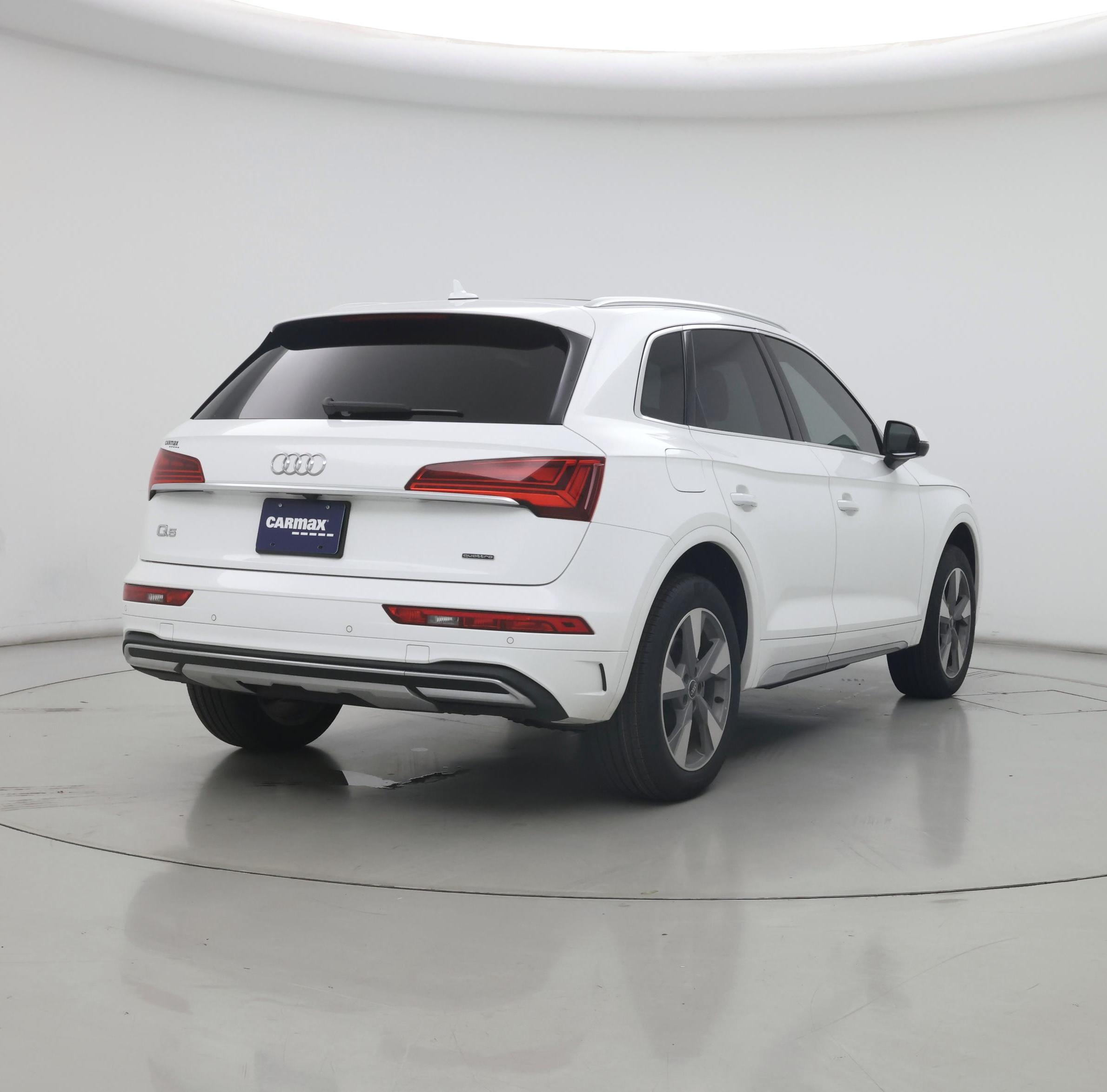 Thumbnail: 2023 Audi Q5 - 8