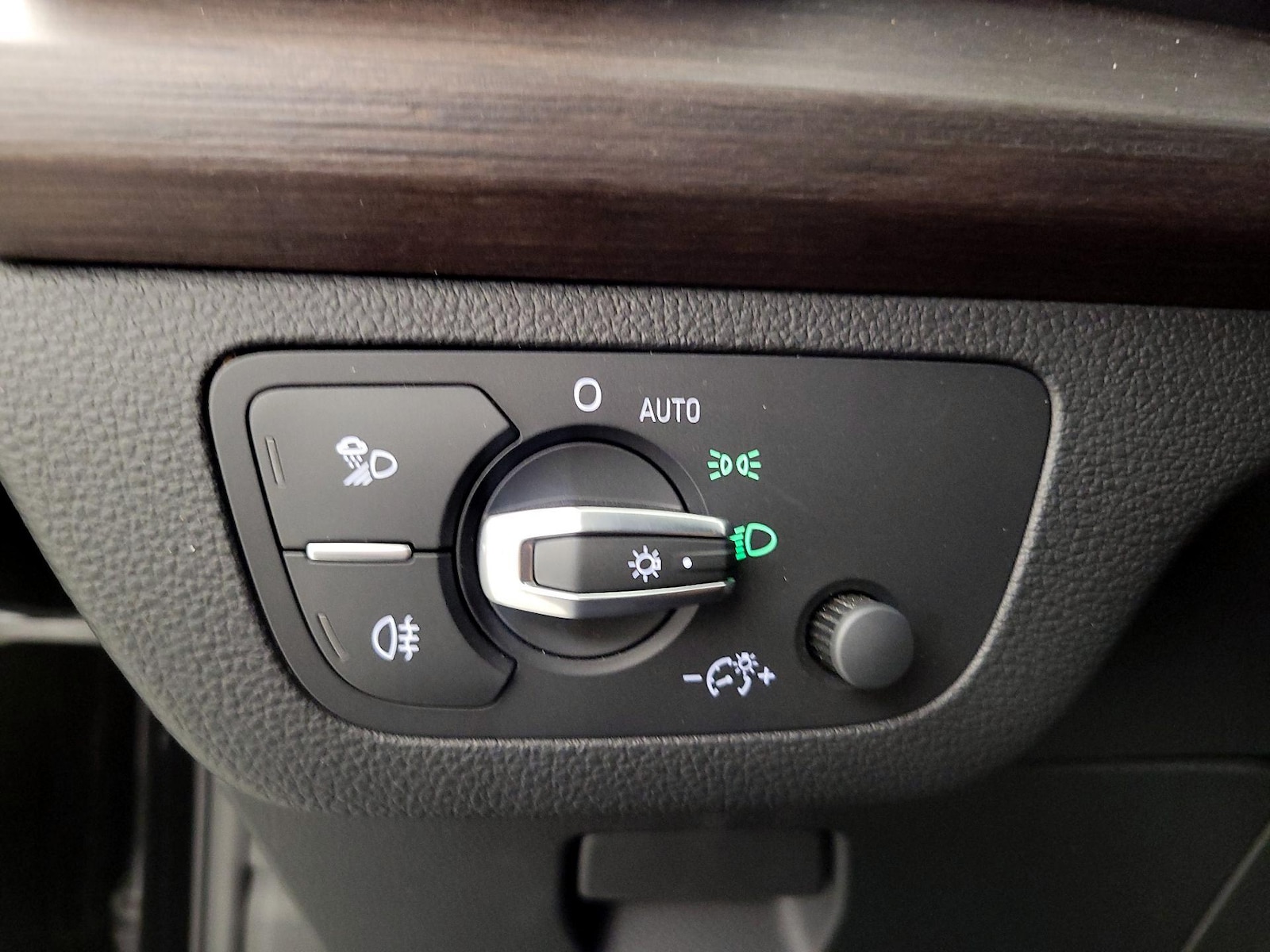 2023 Audi Q5 Premium - Photo 14