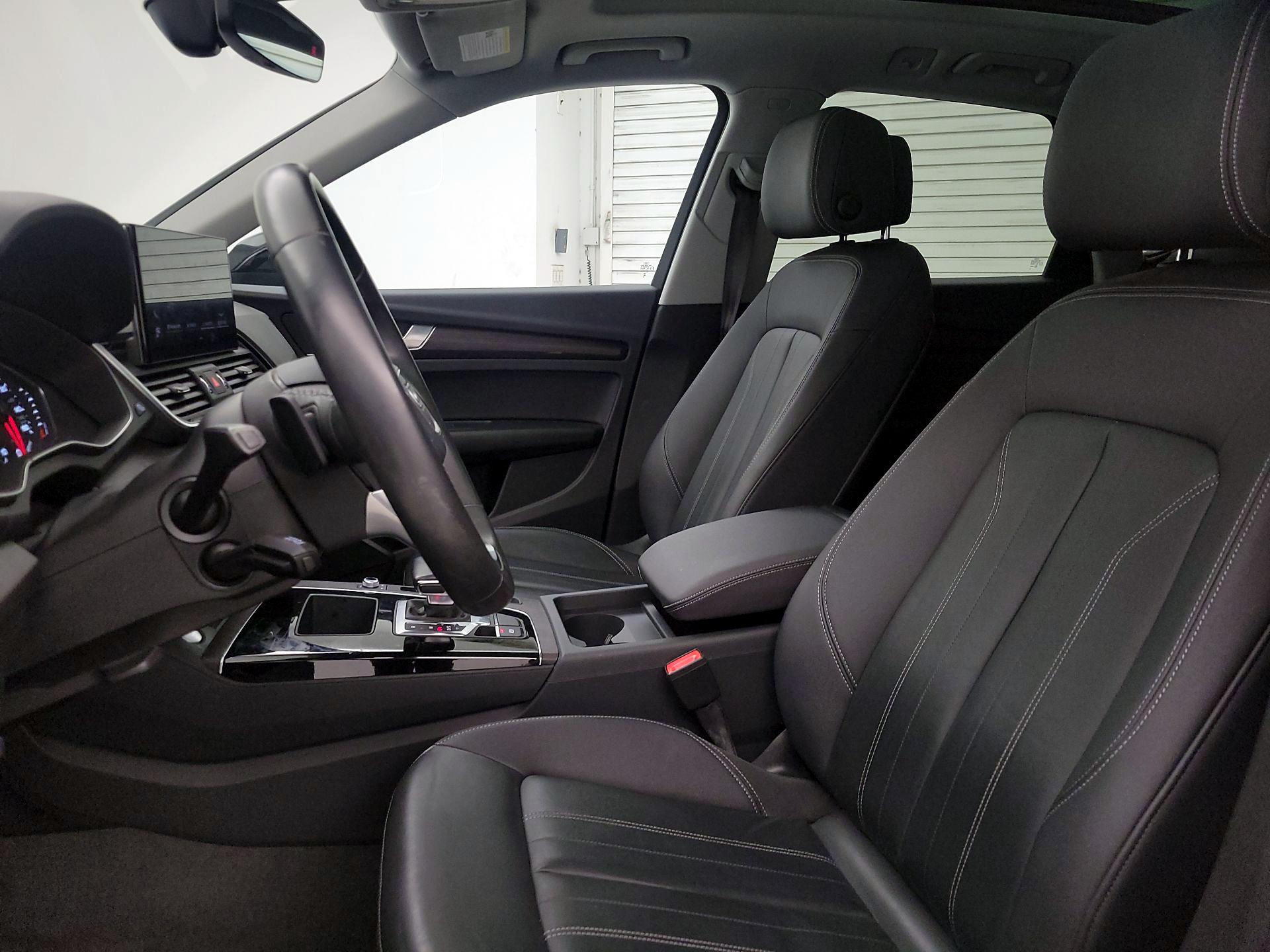 Thumbnail: 2023 Audi Q5 - 11