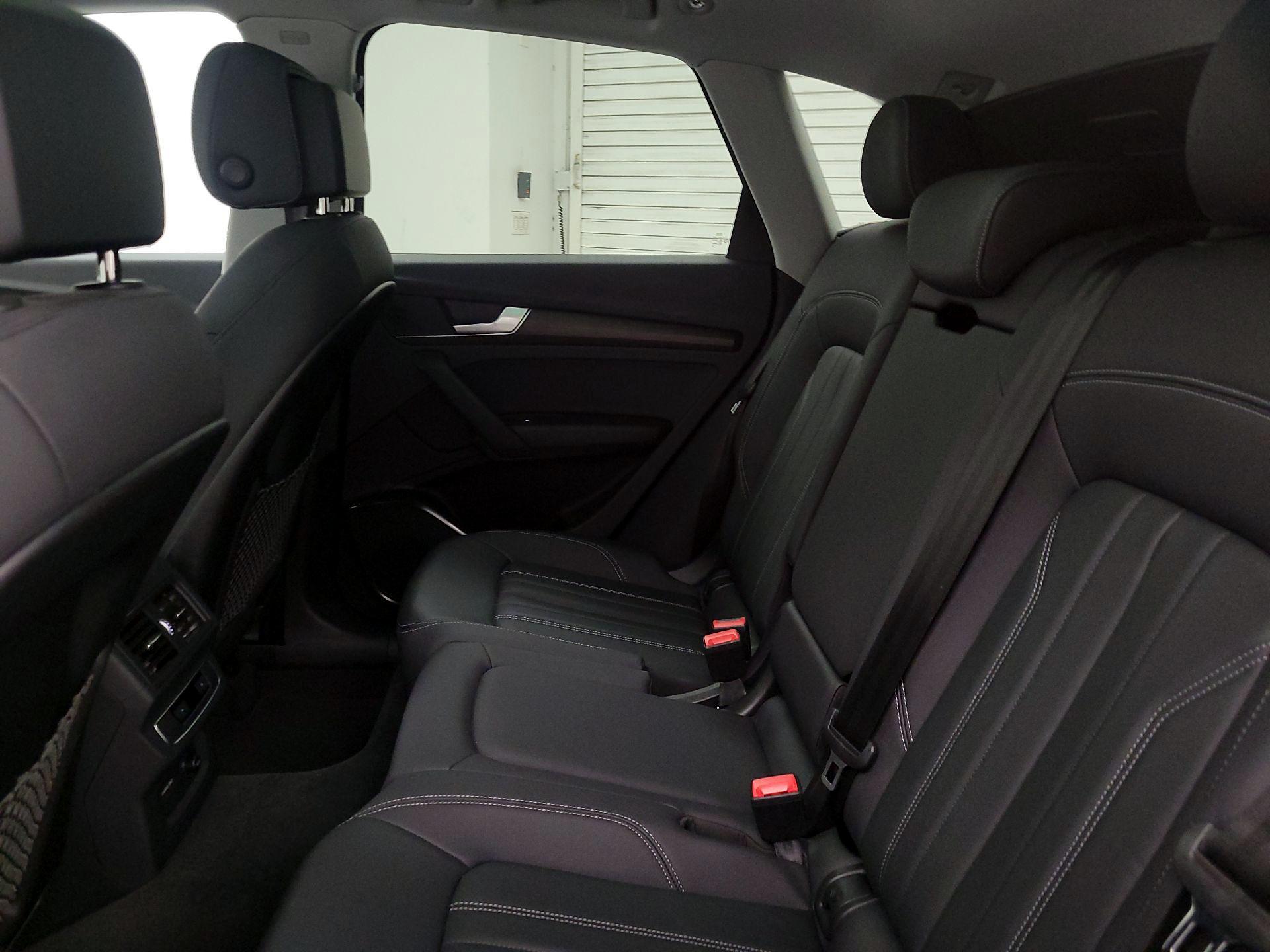 Thumbnail: 2023 Audi Q5 - 20
