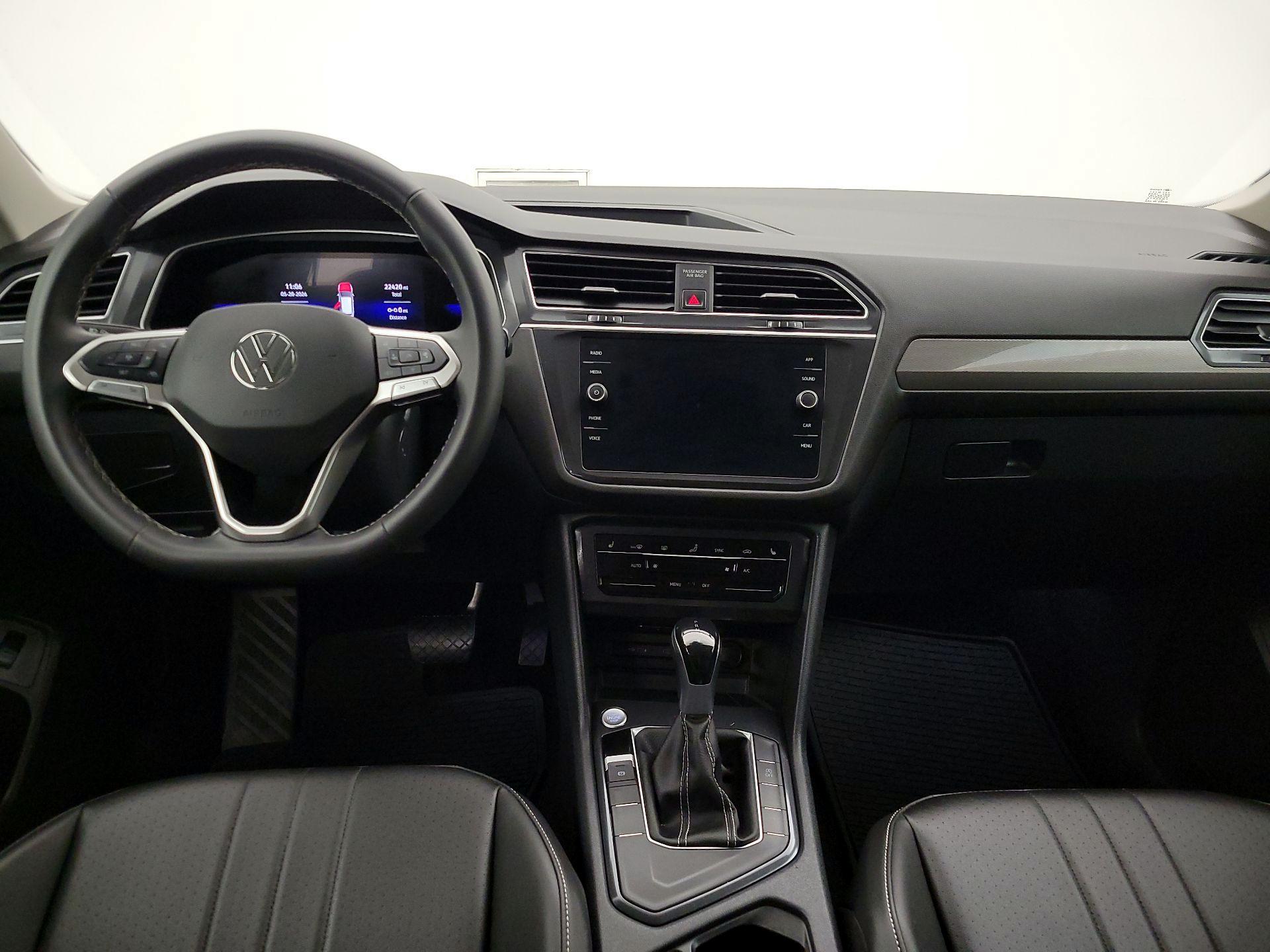 Thumbnail: 2024 Volkswagen Tiguan - 9