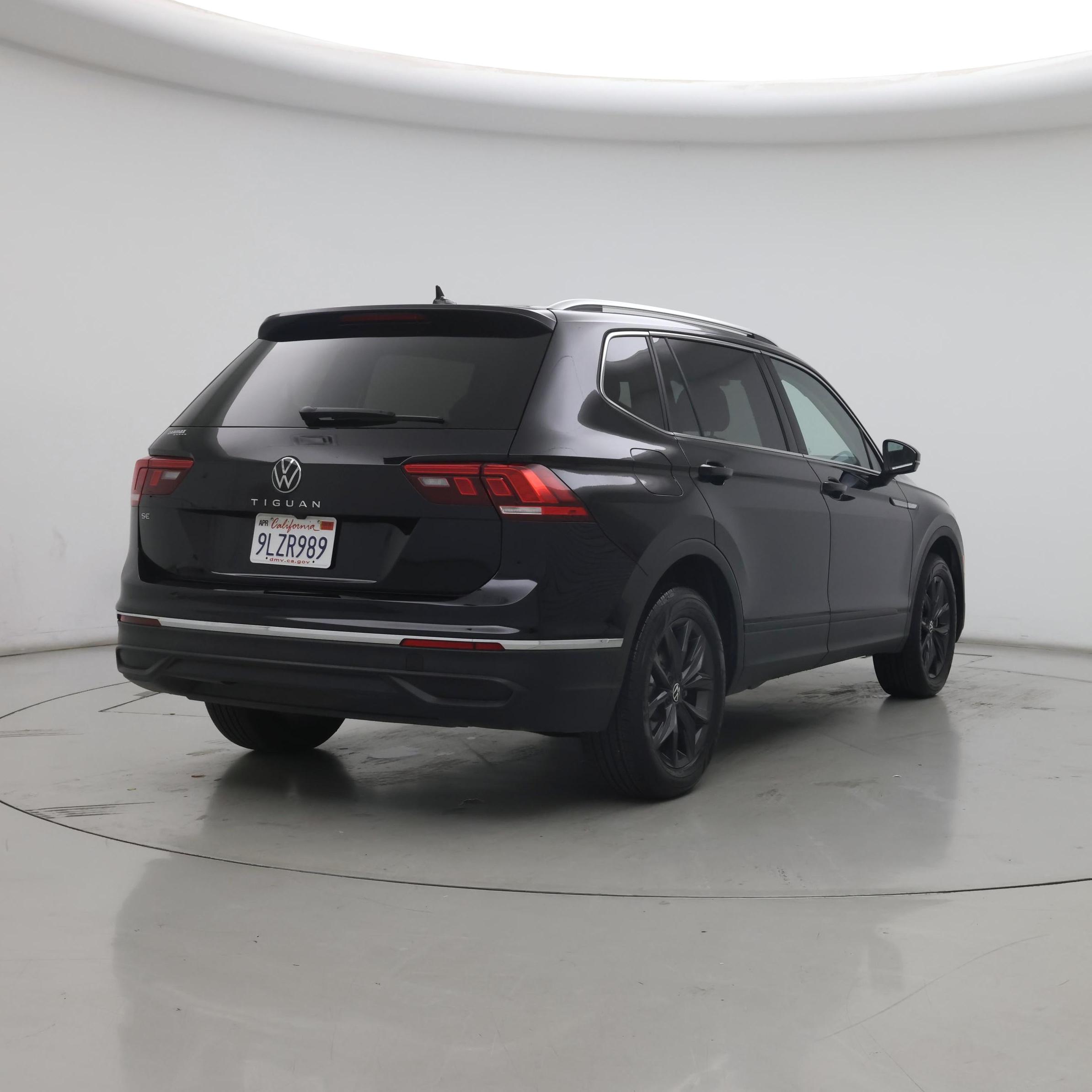 Thumbnail: 2024 Volkswagen Tiguan - 8