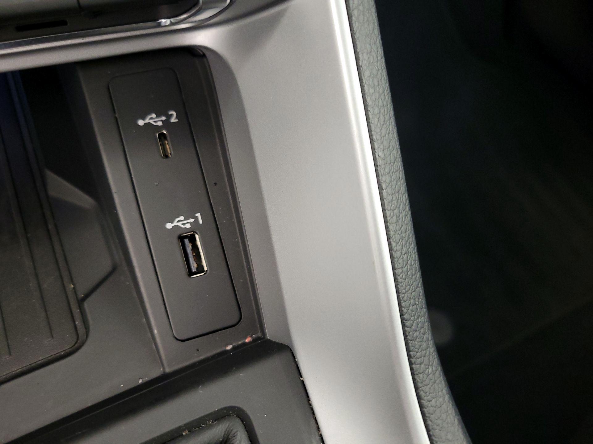 Thumbnail: 2019 Audi Q3 - 17
