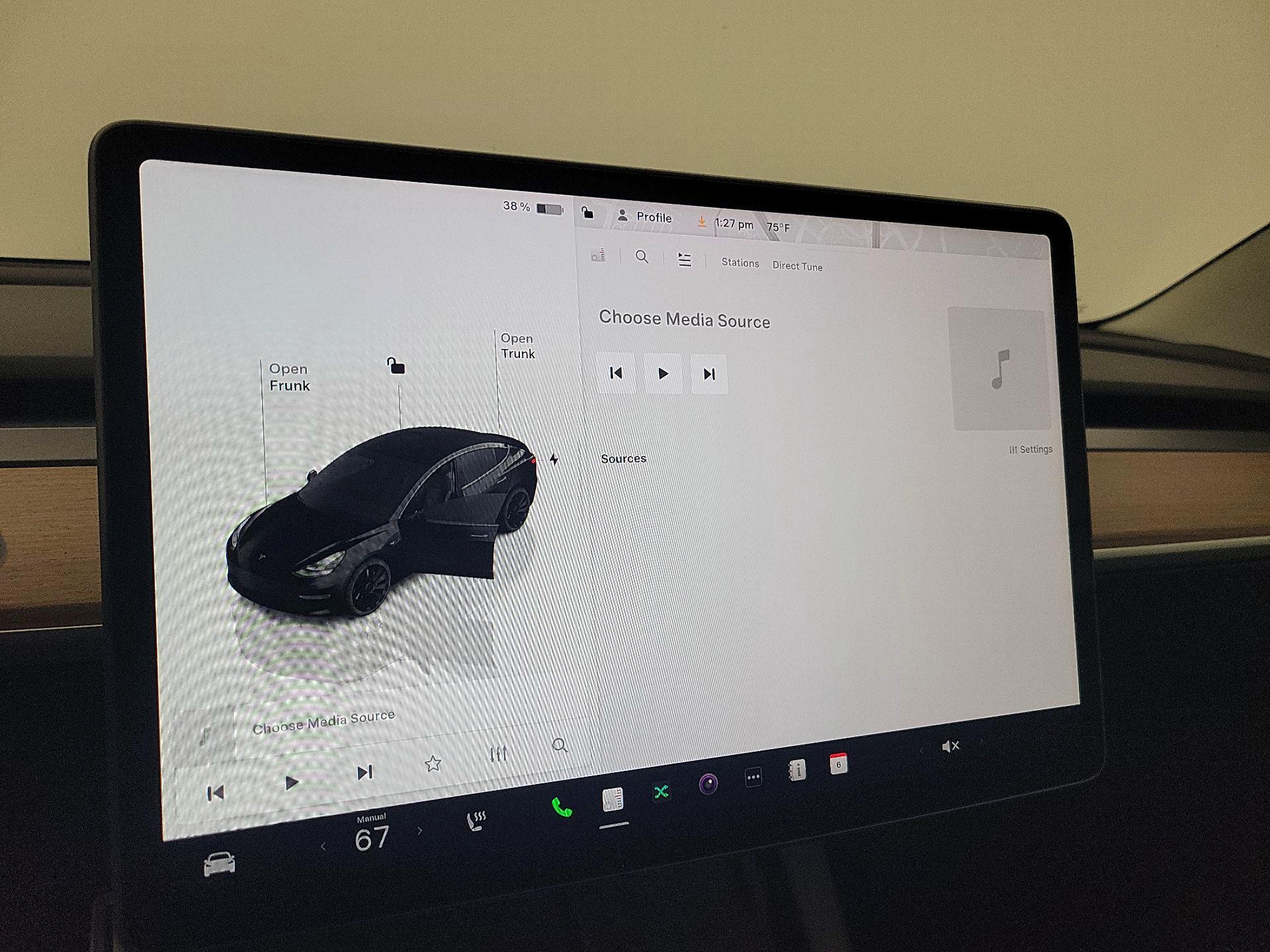 Thumbnail: 2023 Tesla Model 3 - 15
