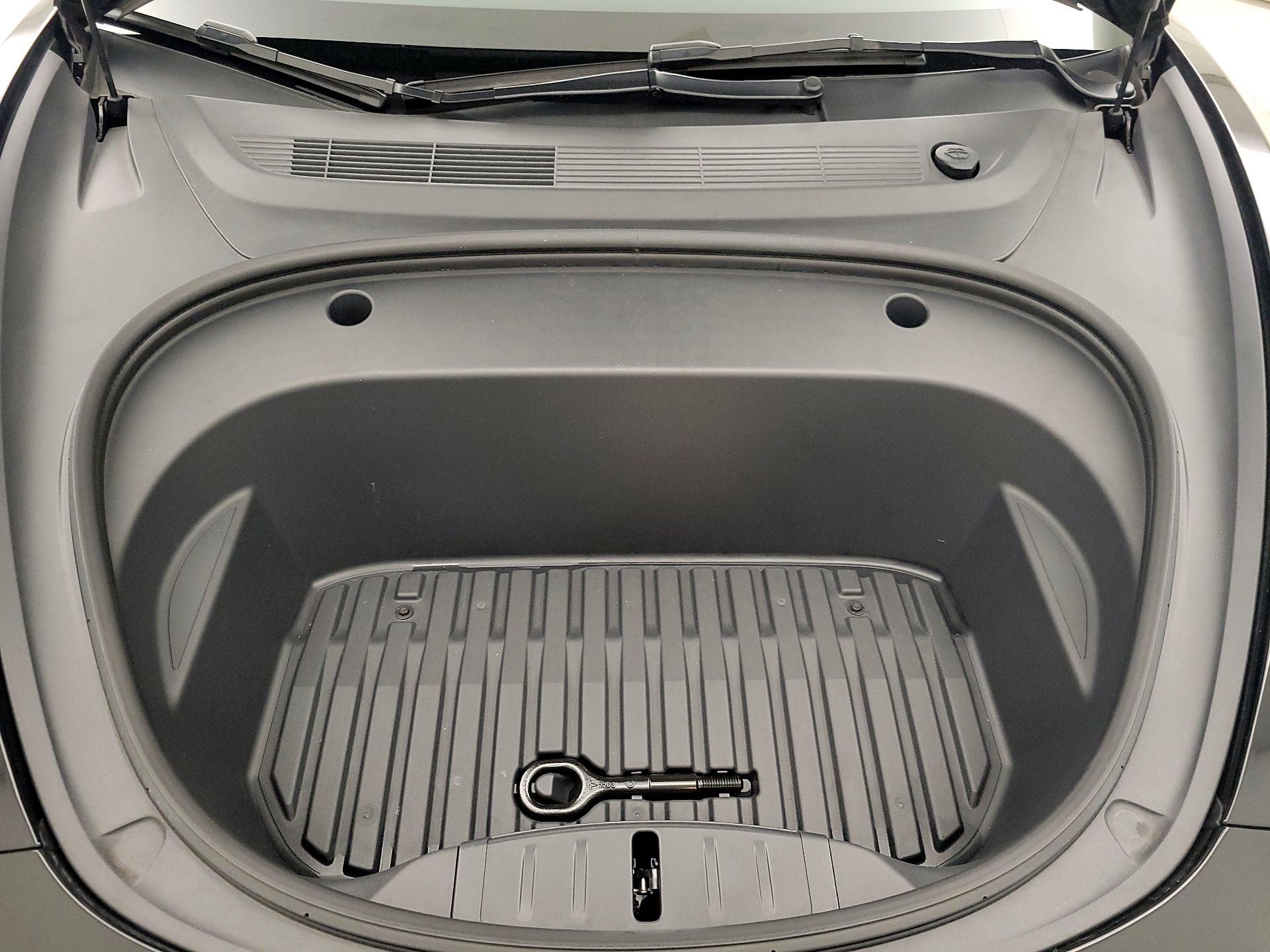 Thumbnail: 2023 Tesla Model 3 - 20