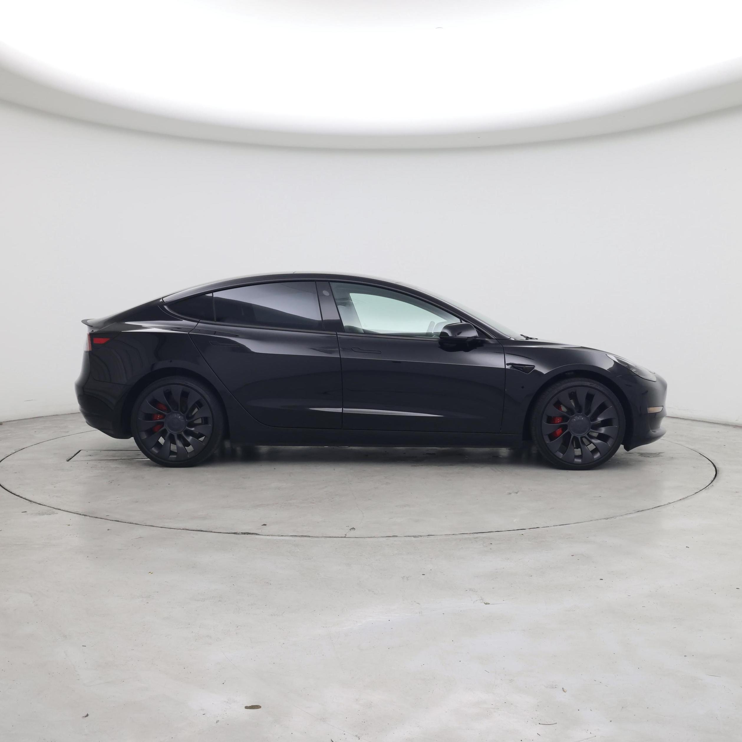 Thumbnail: 2023 Tesla Model 3 - 7