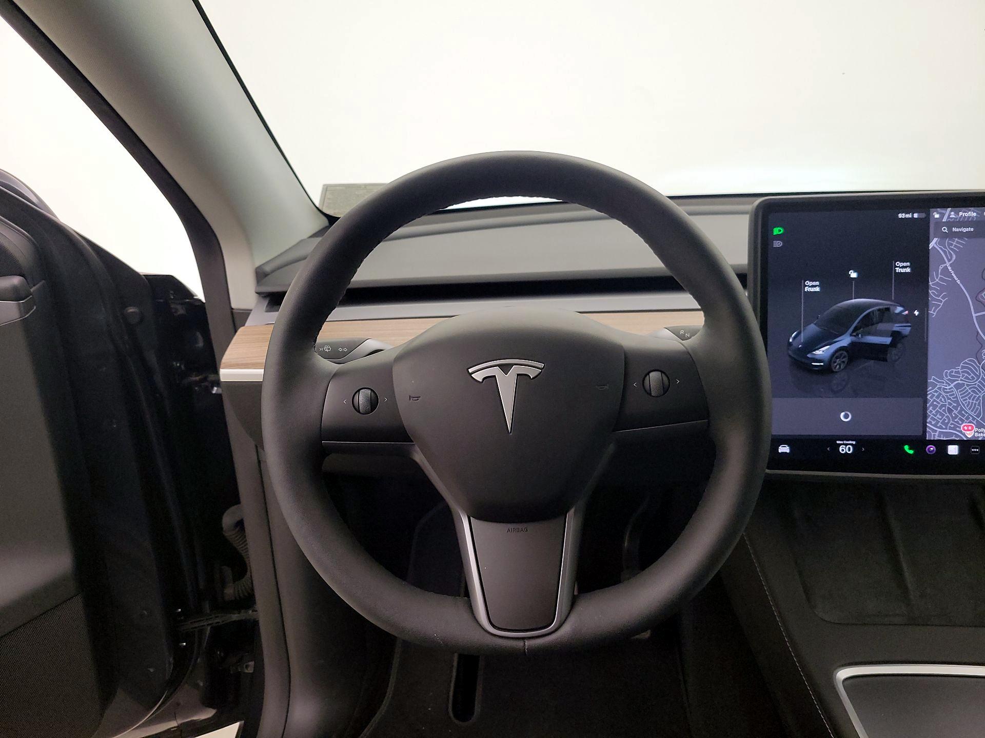 Thumbnail: 2024 Tesla Model Y - 10
