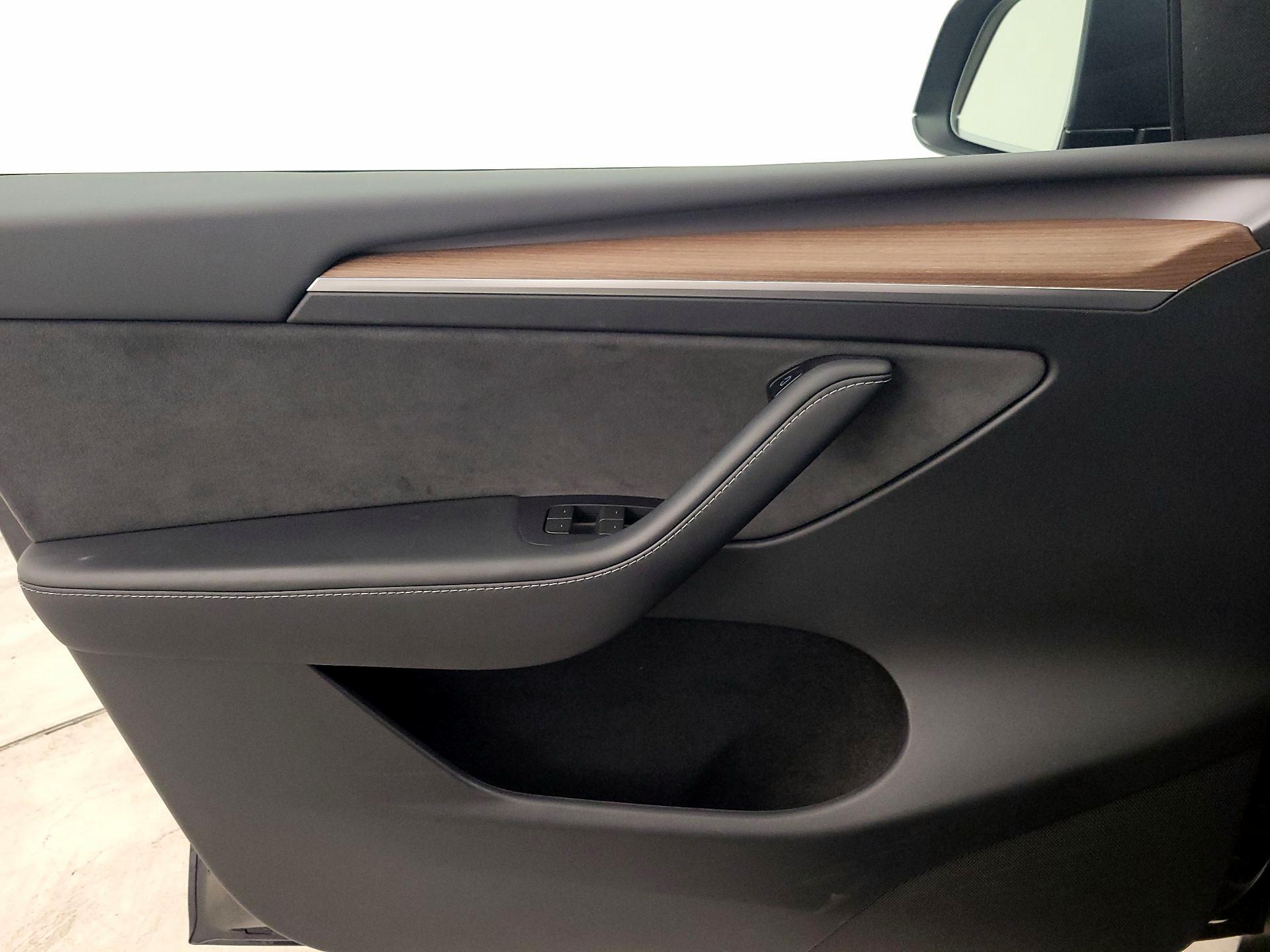 Thumbnail: 2024 Tesla Model Y - 12