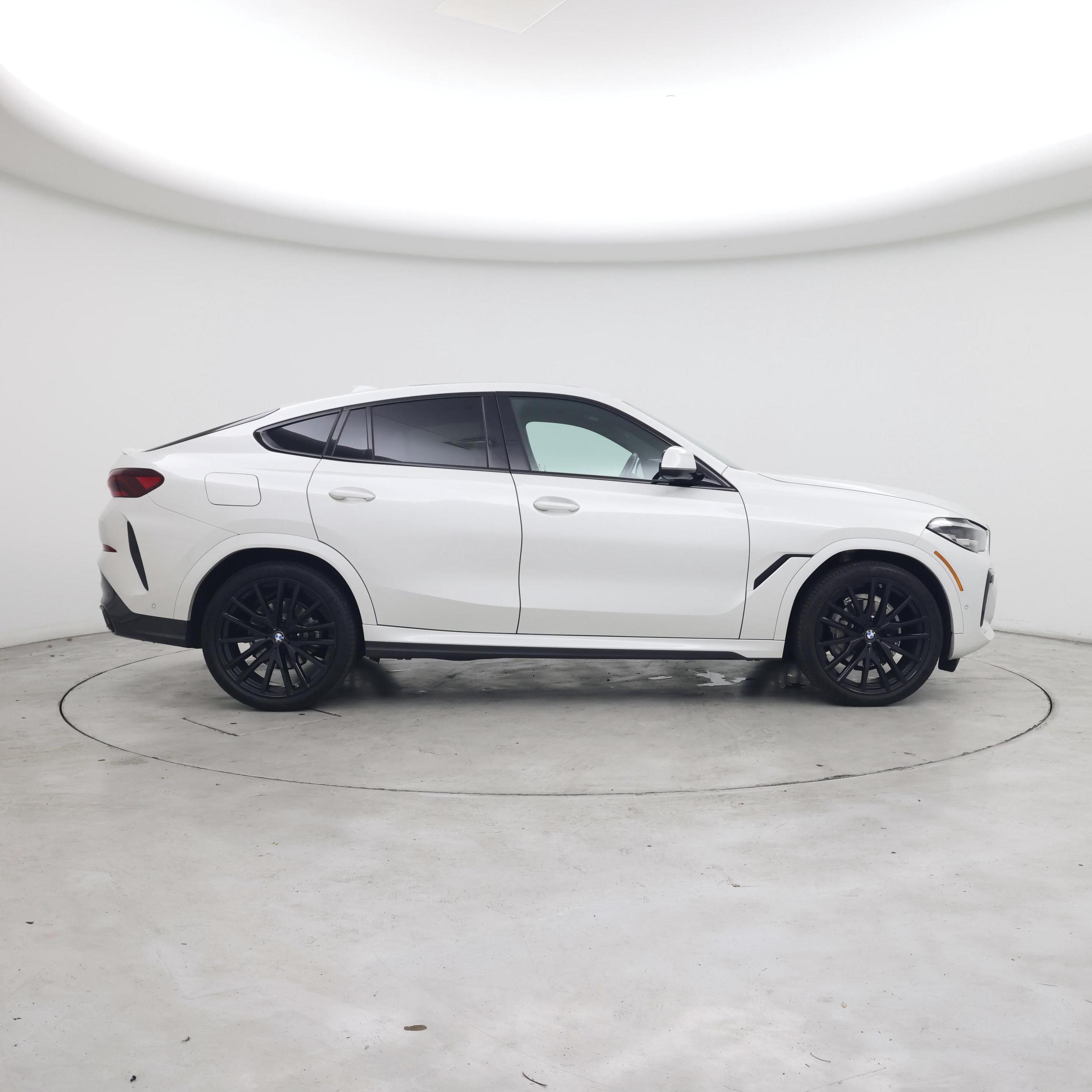 Thumbnail: 2023 BMW X6 - 7