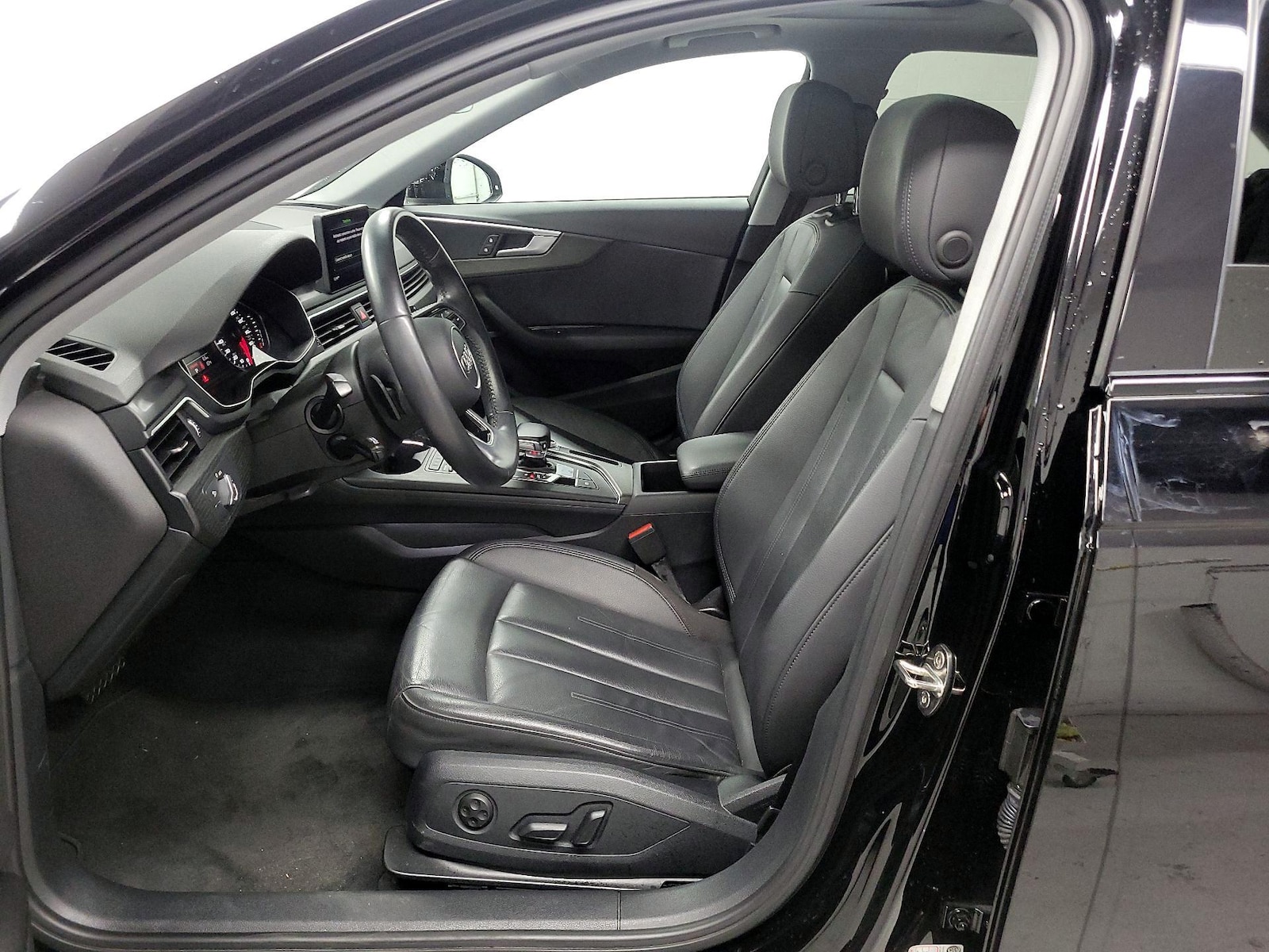 2019 Audi A4 Premium - Photo 12