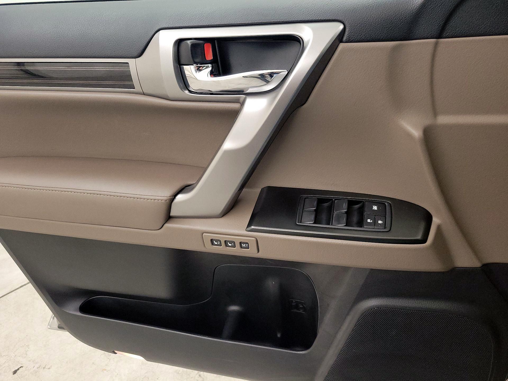 Thumbnail: 2022 Lexus GX - 12