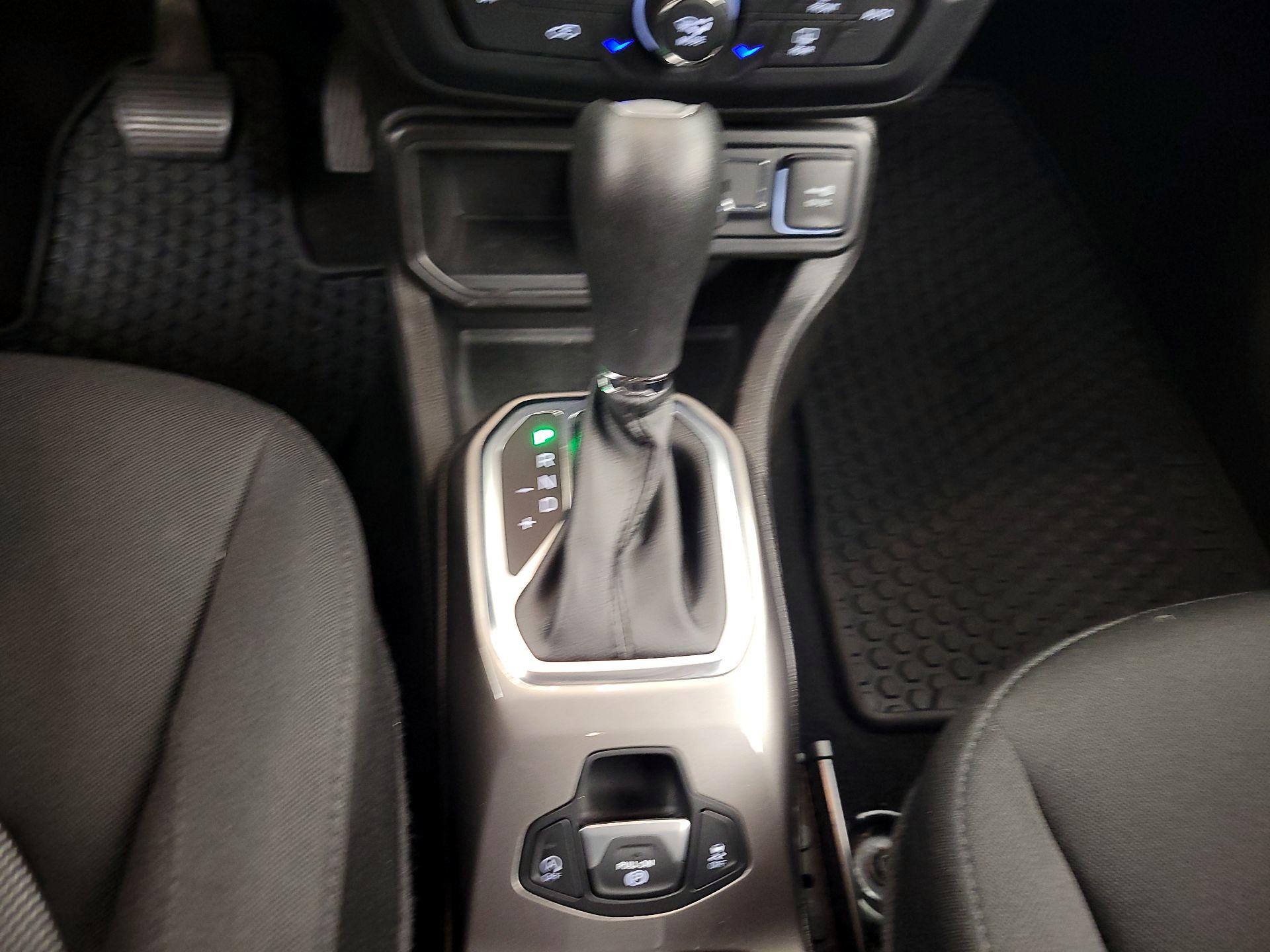 Thumbnail: 2022 Jeep Renegade - 17