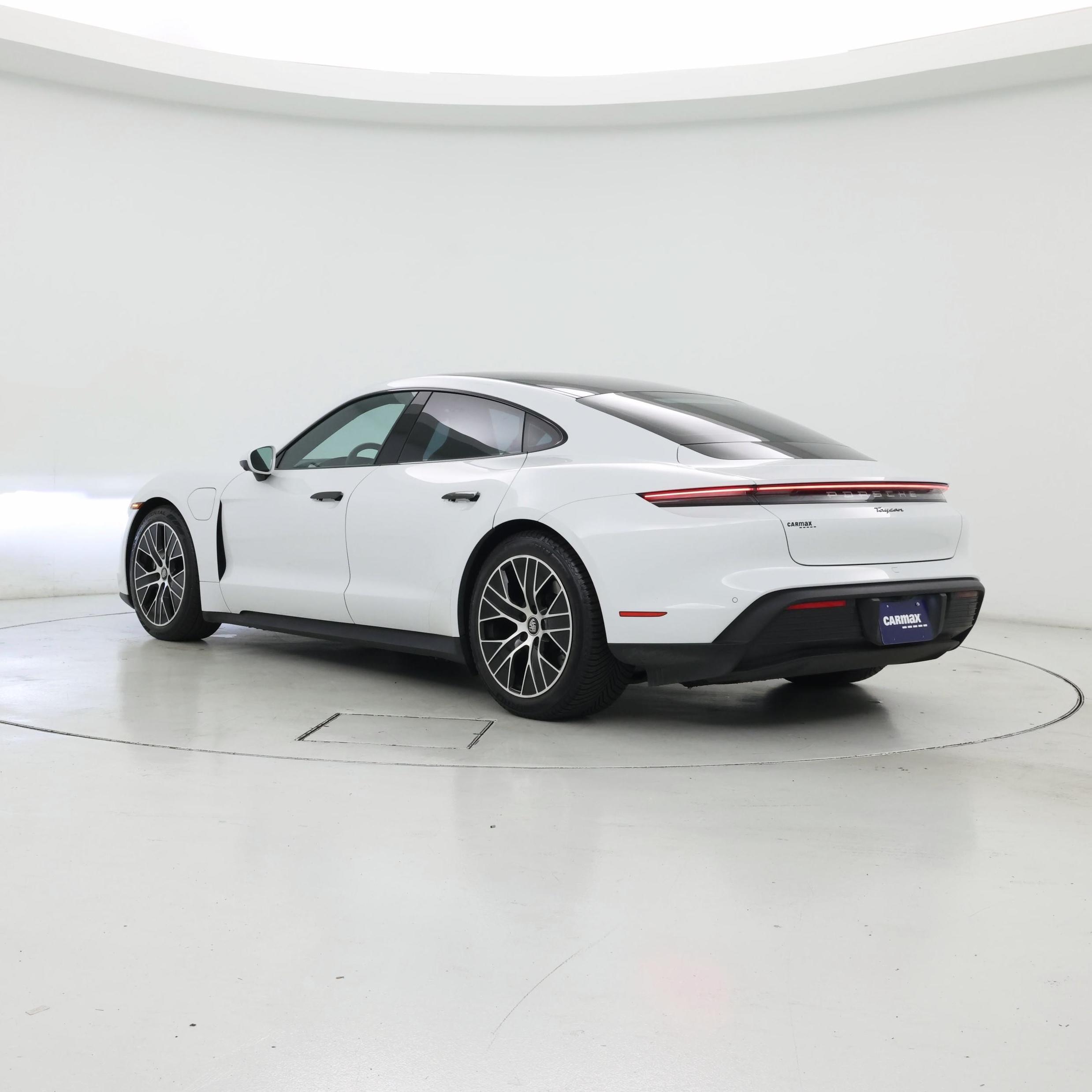 Thumbnail: 2022 Porsche Taycan - 2