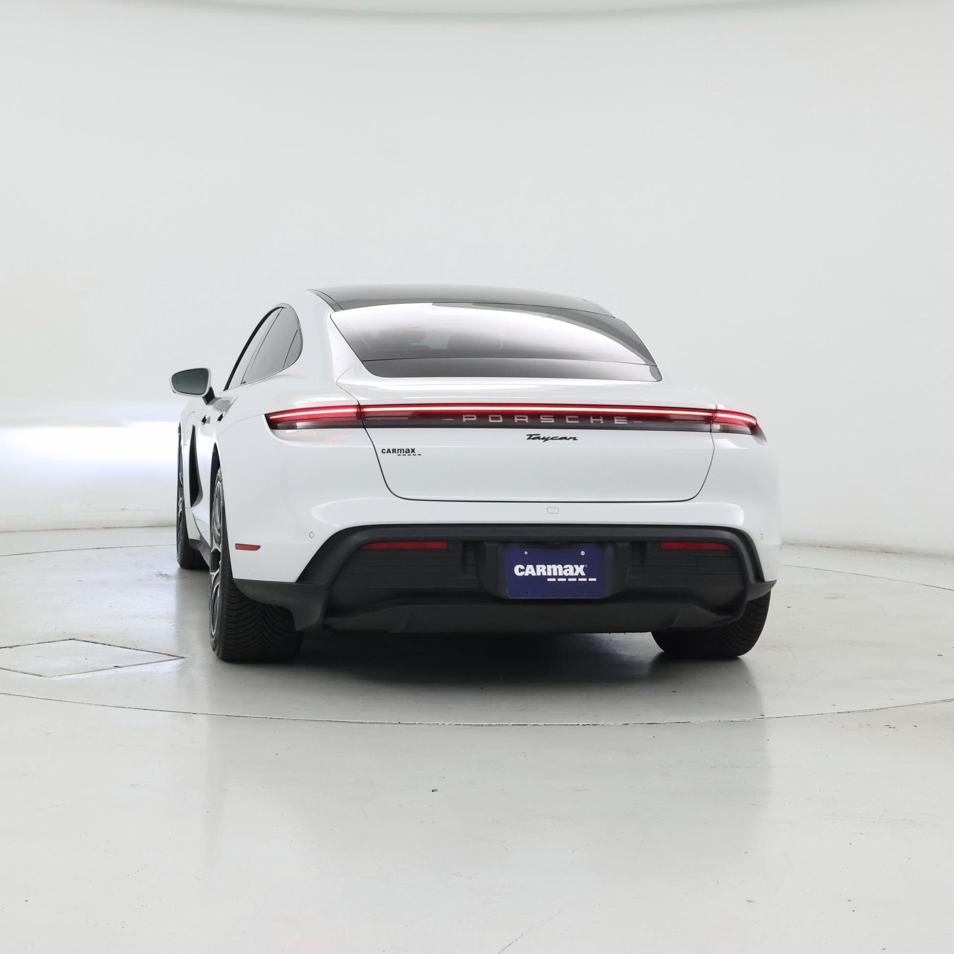 Thumbnail: 2022 Porsche Taycan - 6