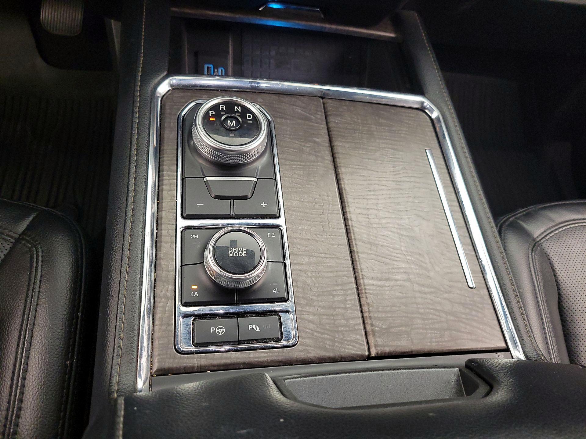 Thumbnail: 2021 Ford Expedition - 15