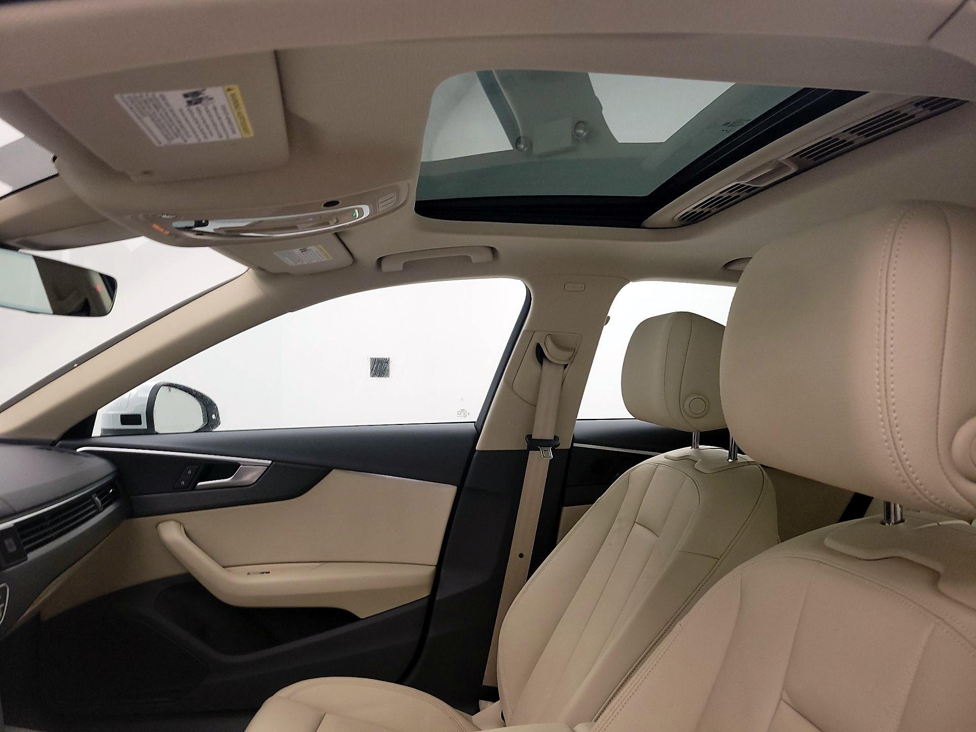 Thumbnail: 2019 Audi A4 - 17
