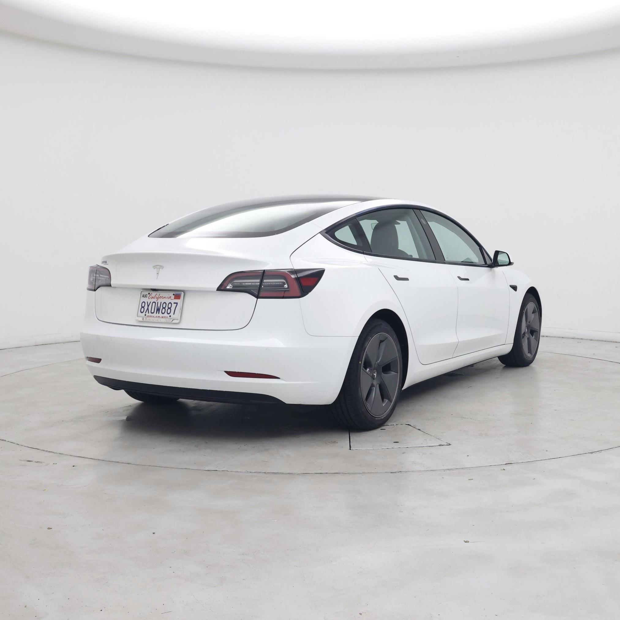 Thumbnail: 2021 Tesla Model 3 - 8