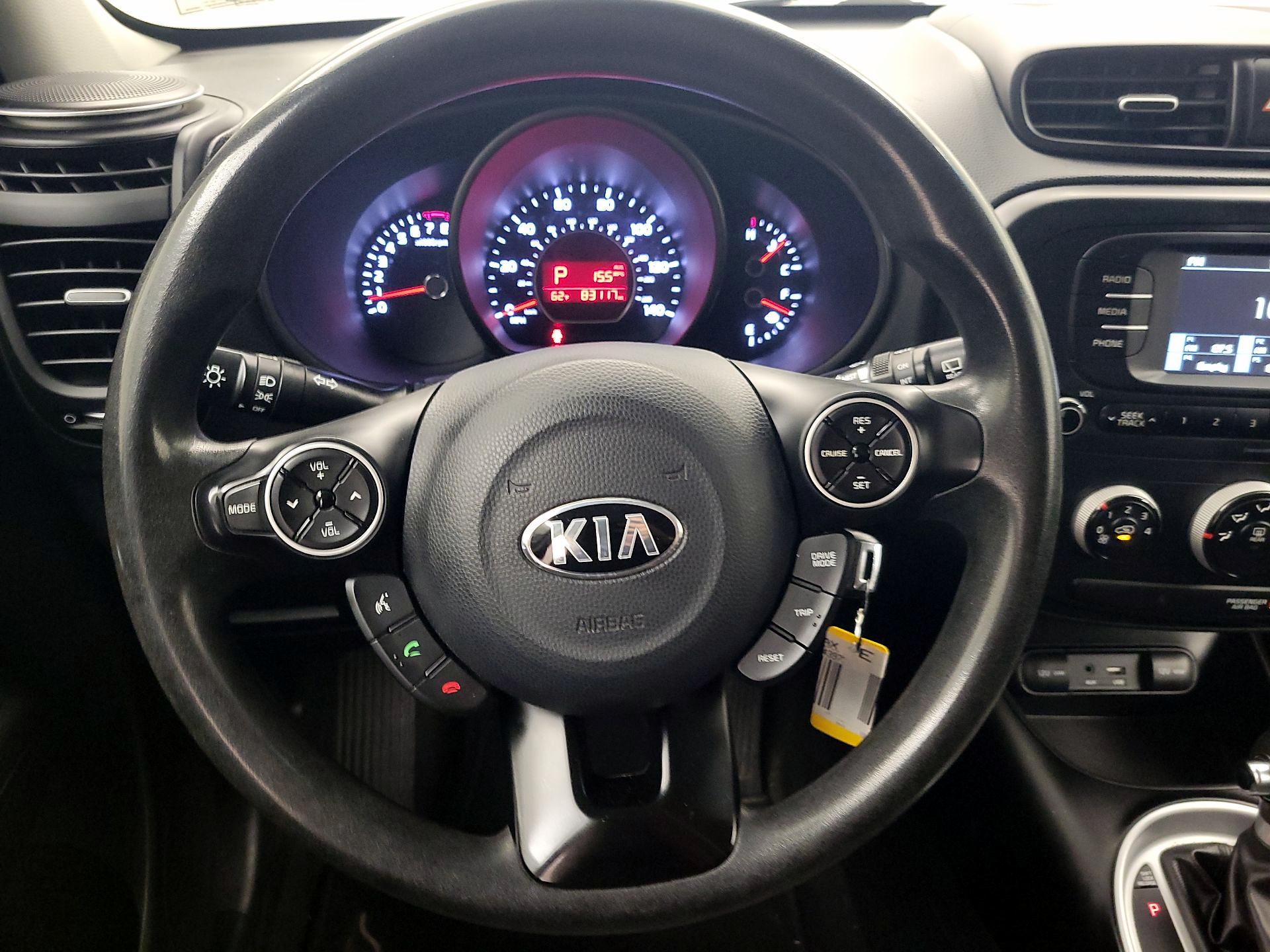 Thumbnail: 2017 Kia Soul - 10