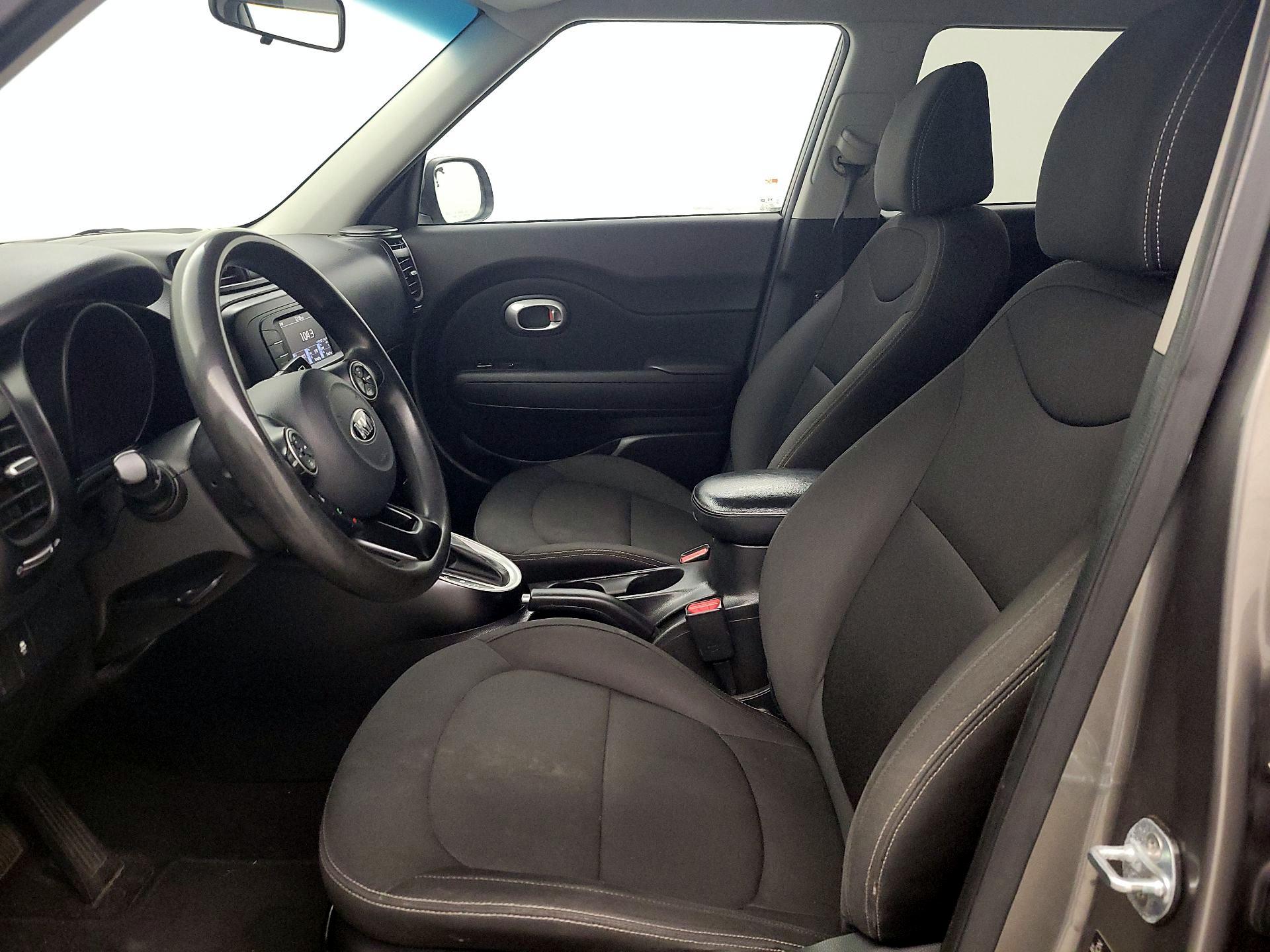 Thumbnail: 2017 Kia Soul - 11