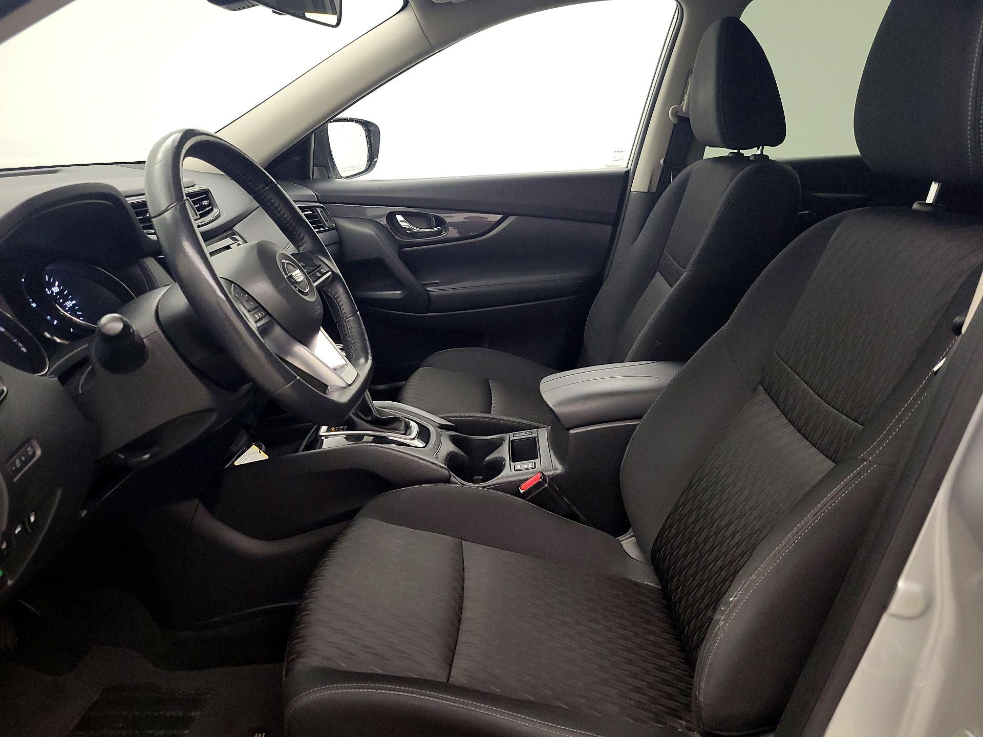 Thumbnail: 2019 Nissan Rogue - 11