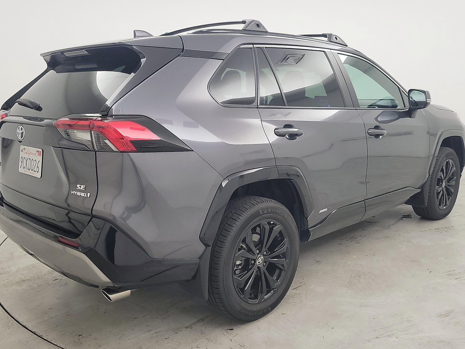 Thumbnail: 2022 Toyota RAV4 - 5