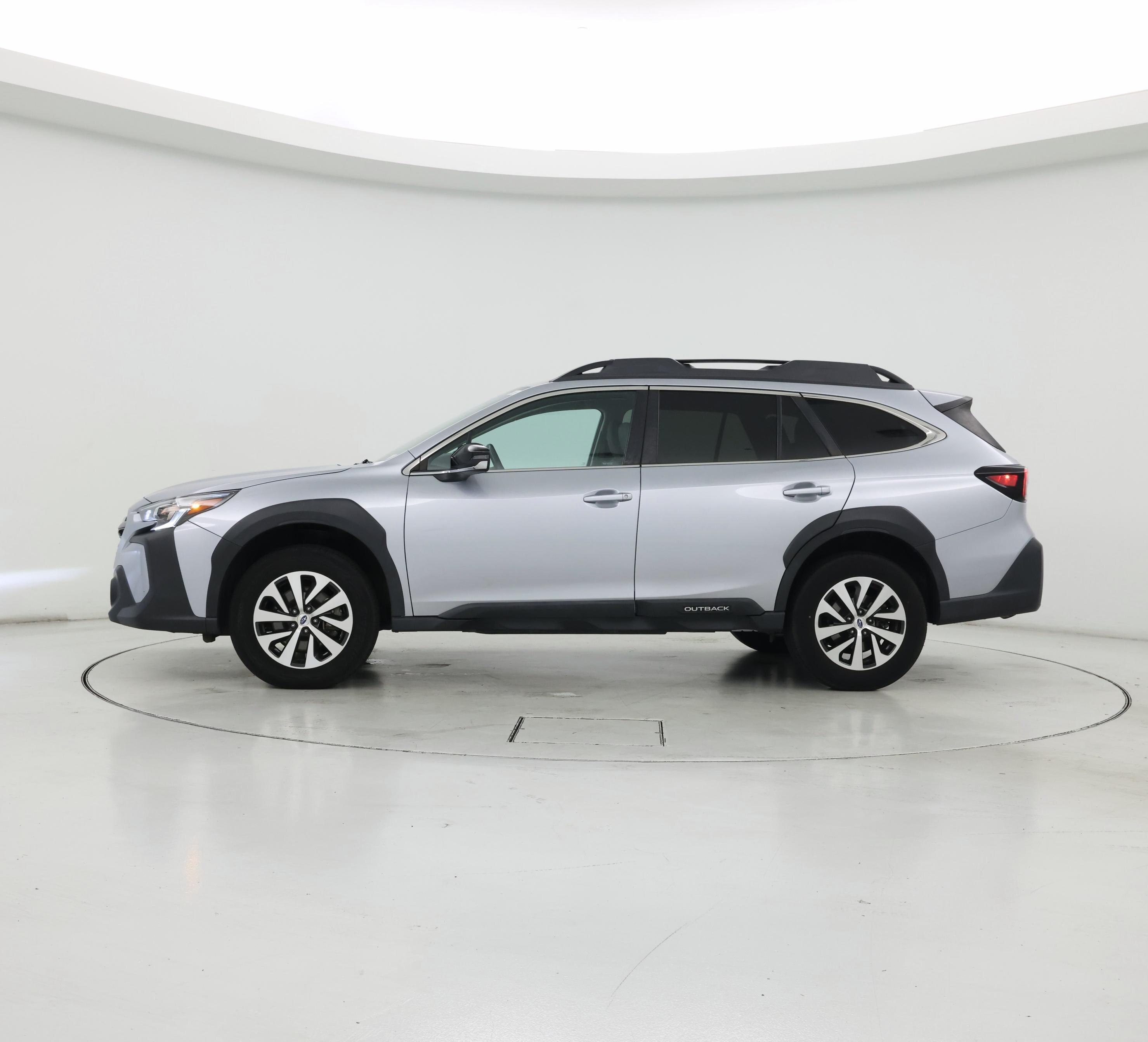 Thumbnail: 2023 Subaru Outback - 3