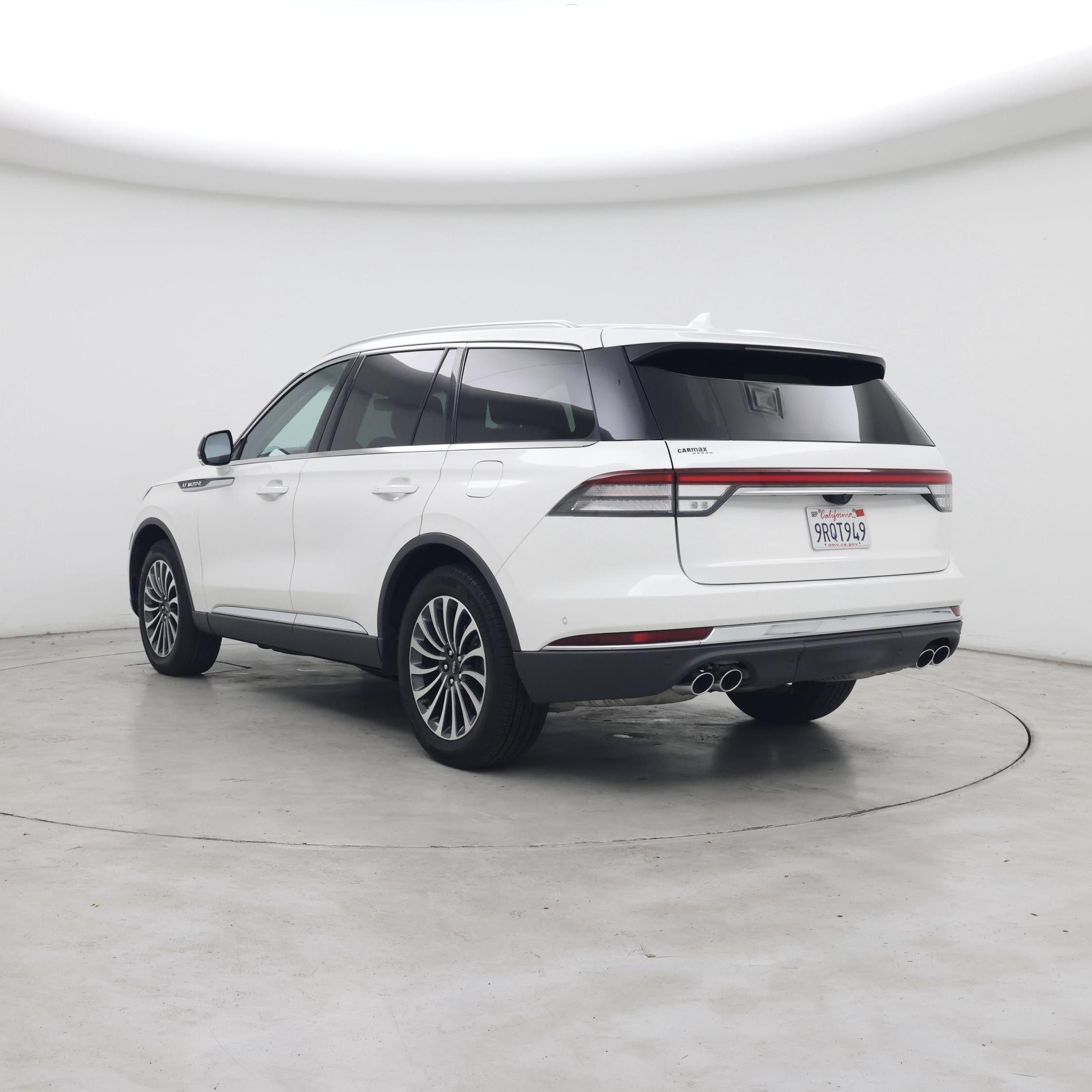 Thumbnail: 2023 Lincoln Aviator - 2
