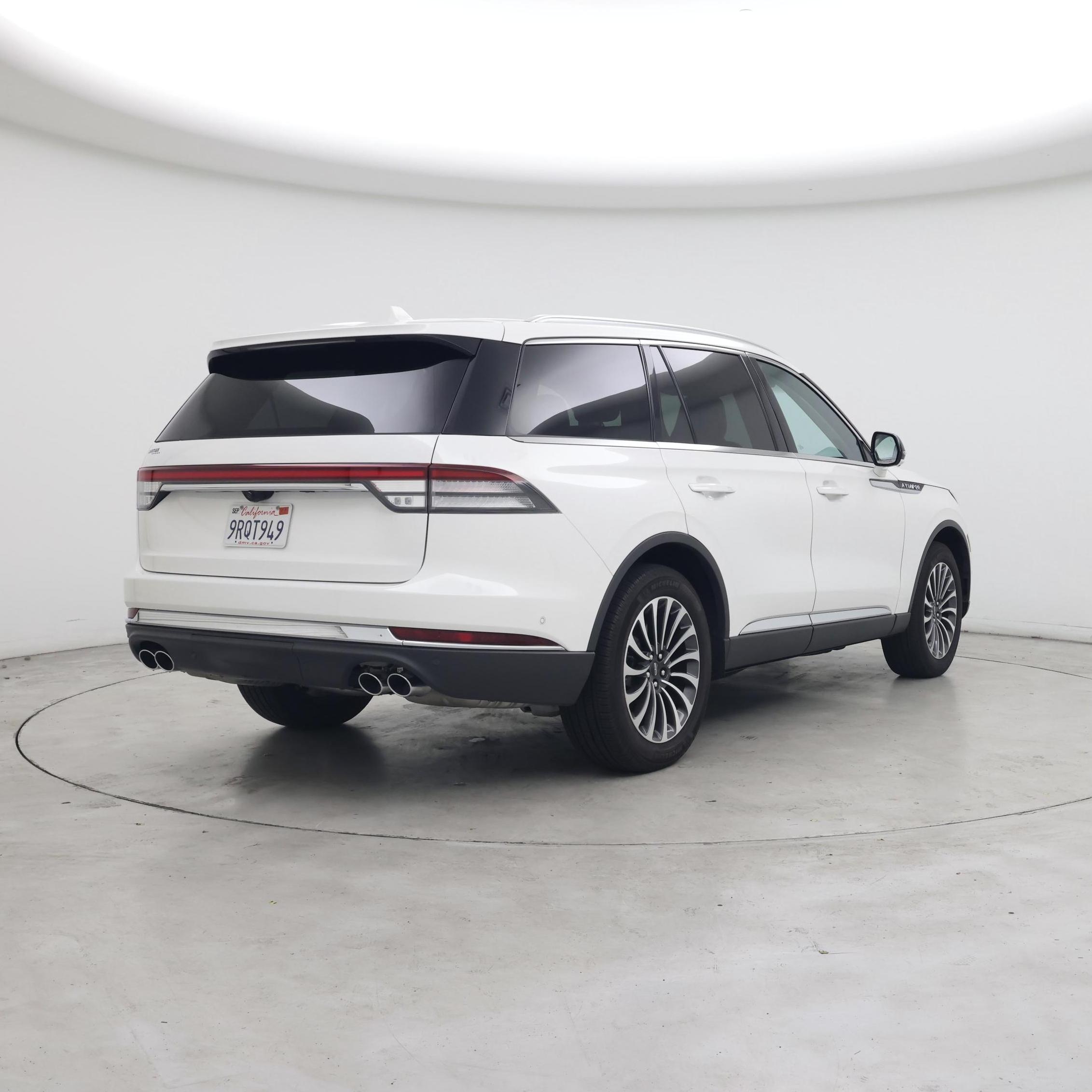 Thumbnail: 2023 Lincoln Aviator - 8