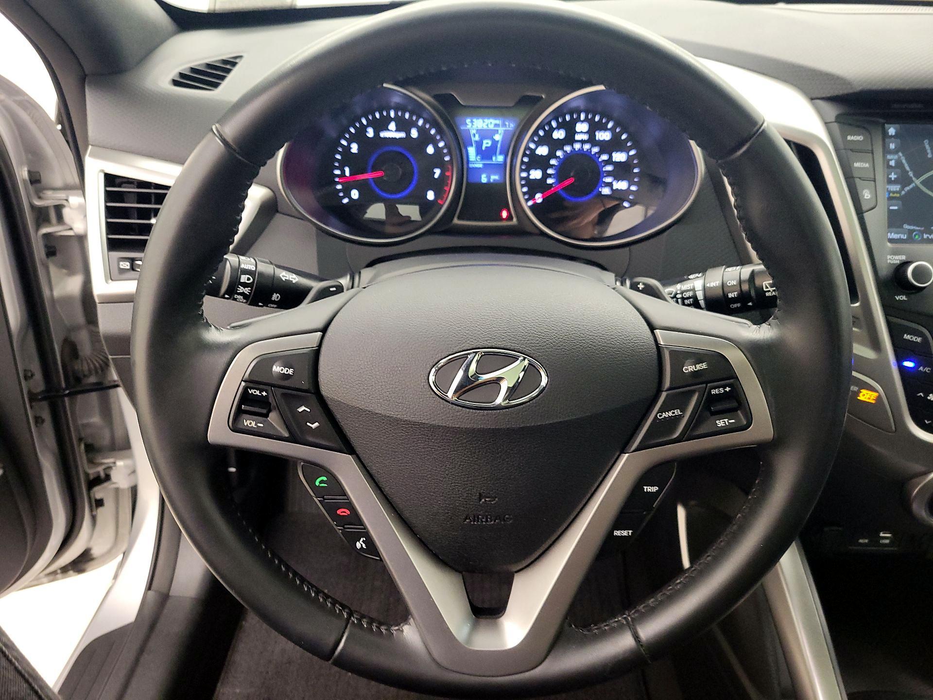 Thumbnail: 2017 Hyundai Veloster - 10
