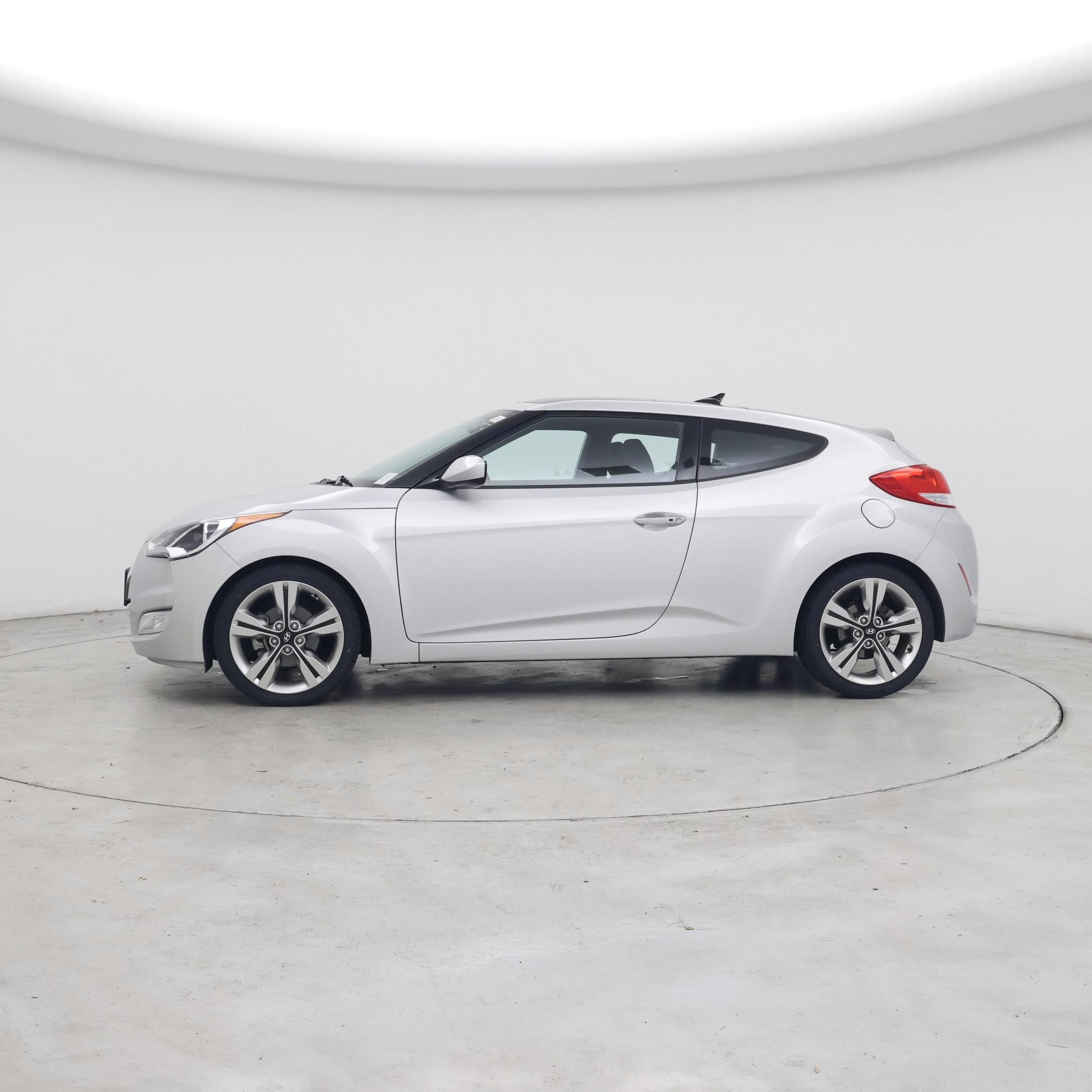 Thumbnail: 2017 Hyundai Veloster - 3