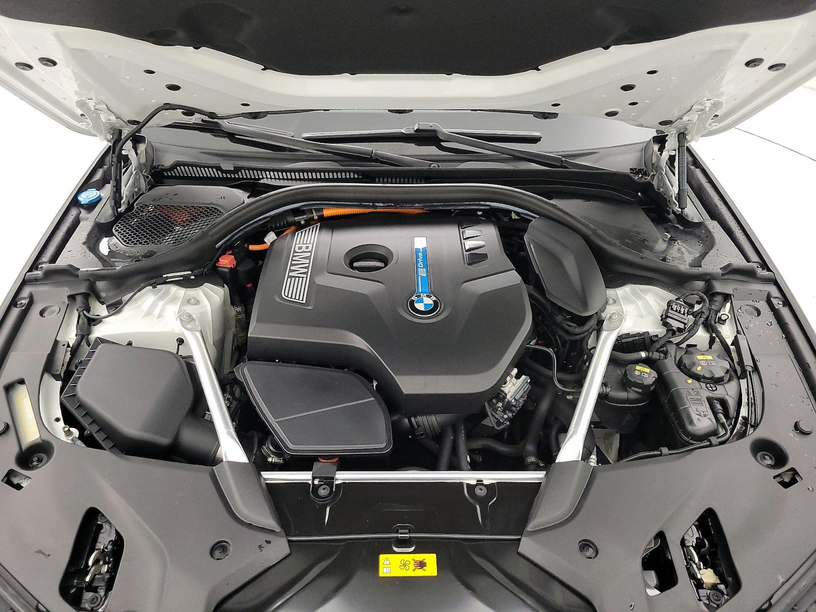 2019 BMW 5 Series 530e - Photo 23