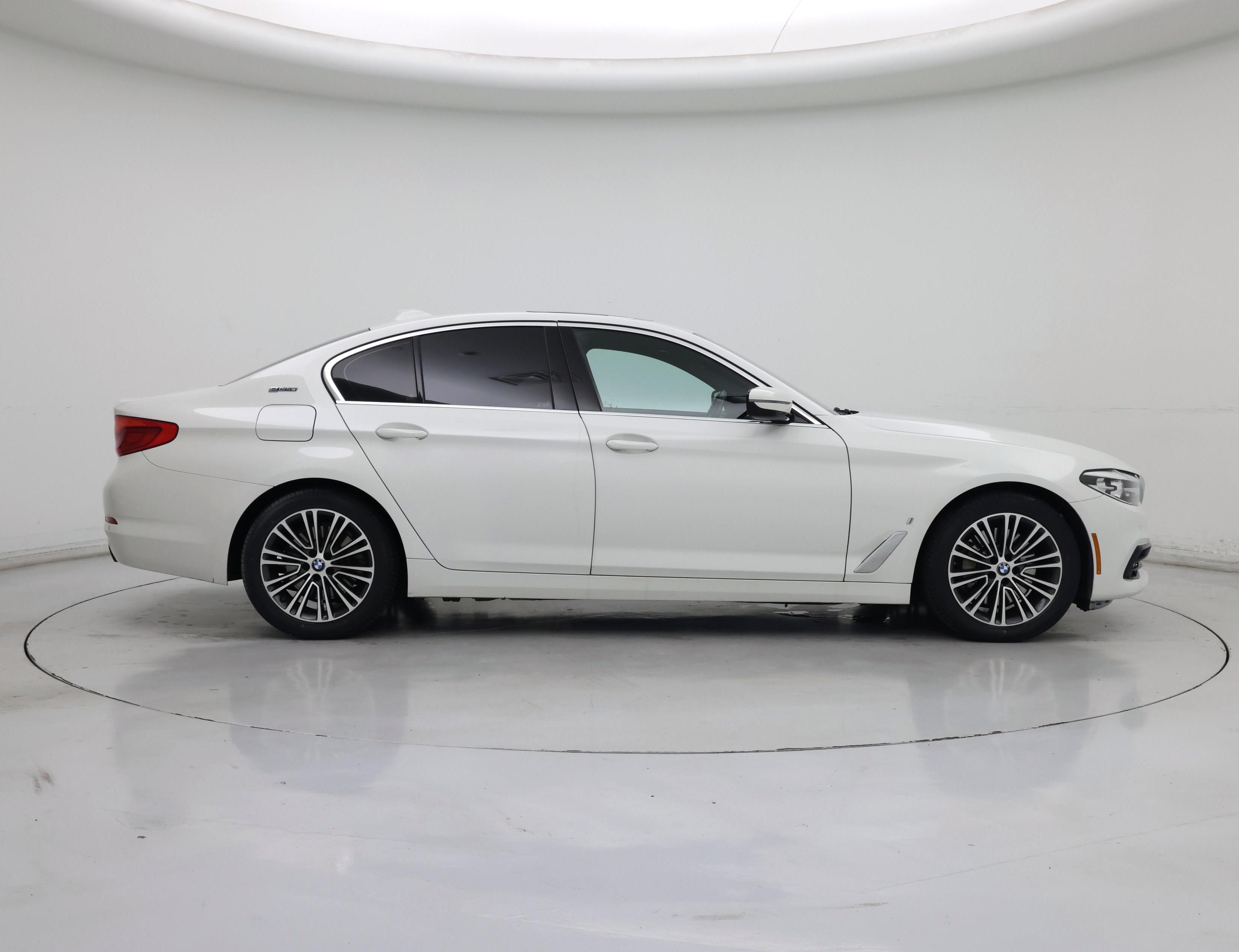 Thumbnail: 2019 BMW 5 Series - 7