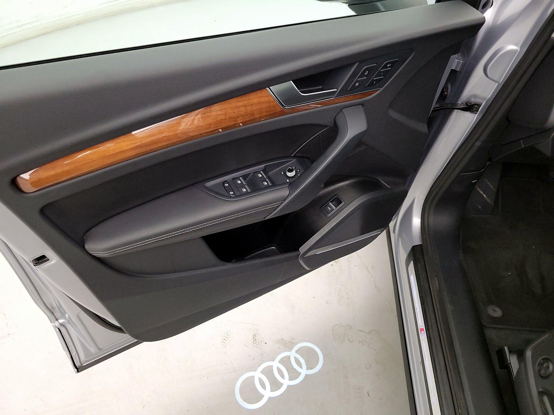 Thumbnail: 2022 Audi Q5 - 12
