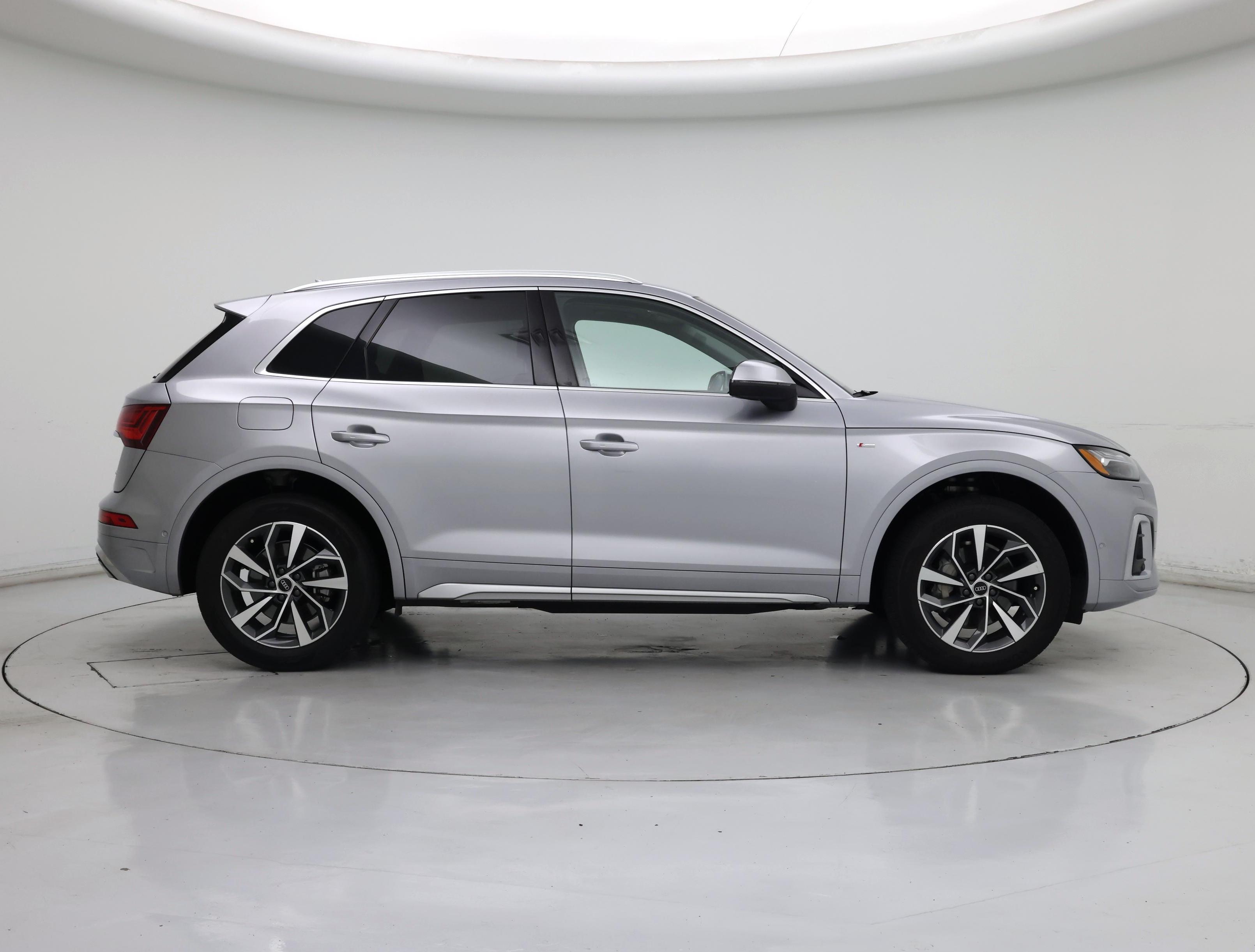 Thumbnail: 2022 Audi Q5 - 7