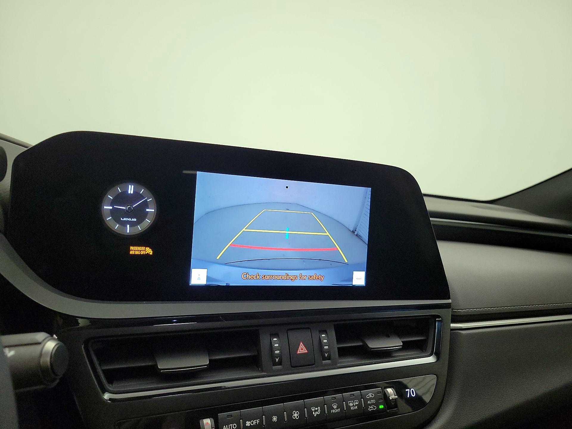 Thumbnail: 2023 Lexus ES - 14