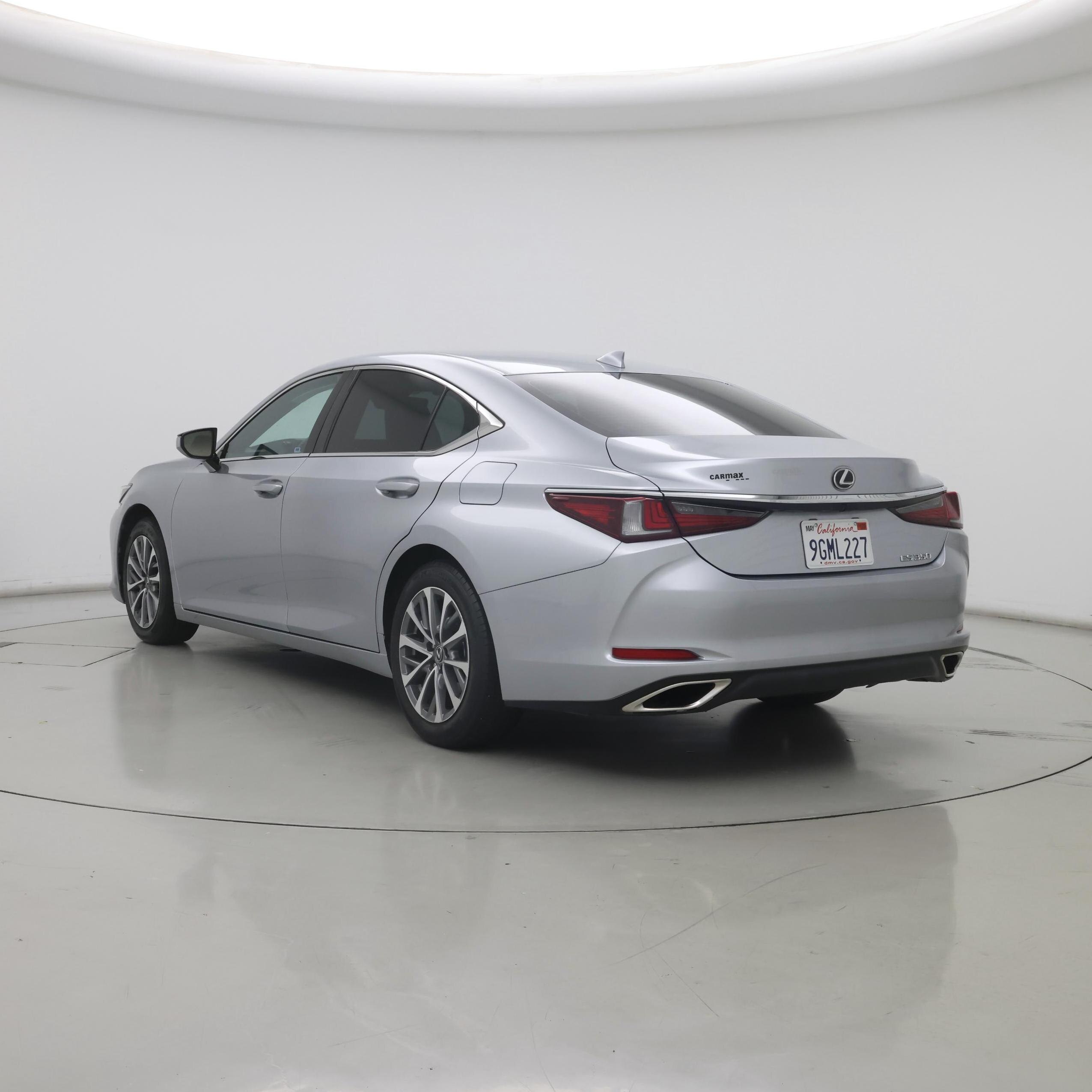 Thumbnail: 2023 Lexus ES - 2
